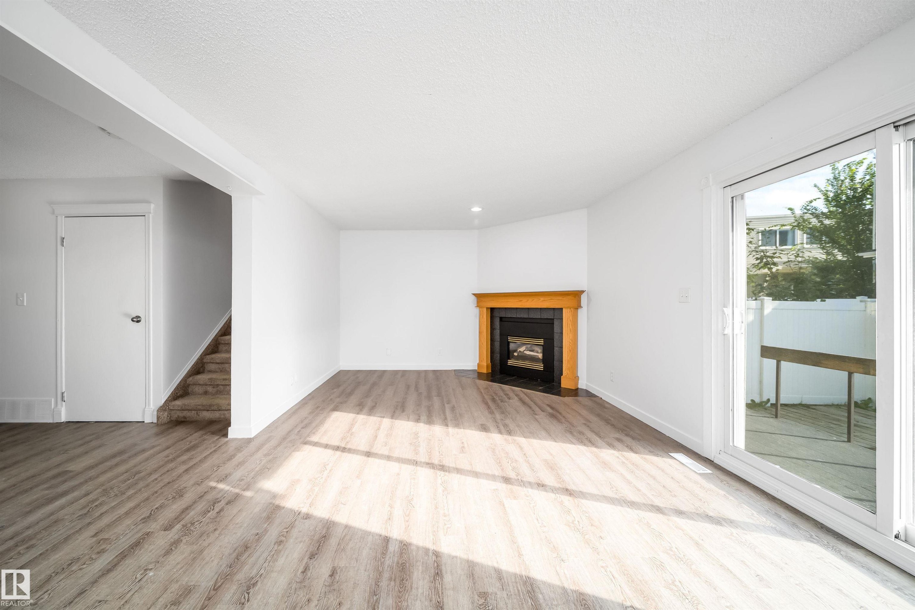 8217 182 Street Nw, Edmonton, AB