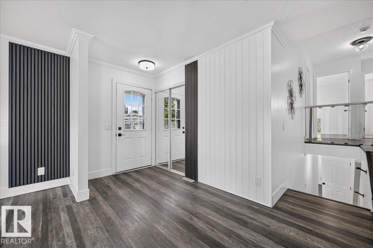 18903 86A Avenue Nw, Edmonton, AB - Indoor Photo Showing Other Room
