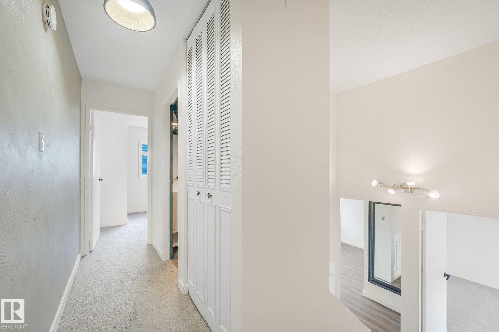 120 Morin Maze Nw, Edmonton, AB - Indoor Photo Showing Other Room