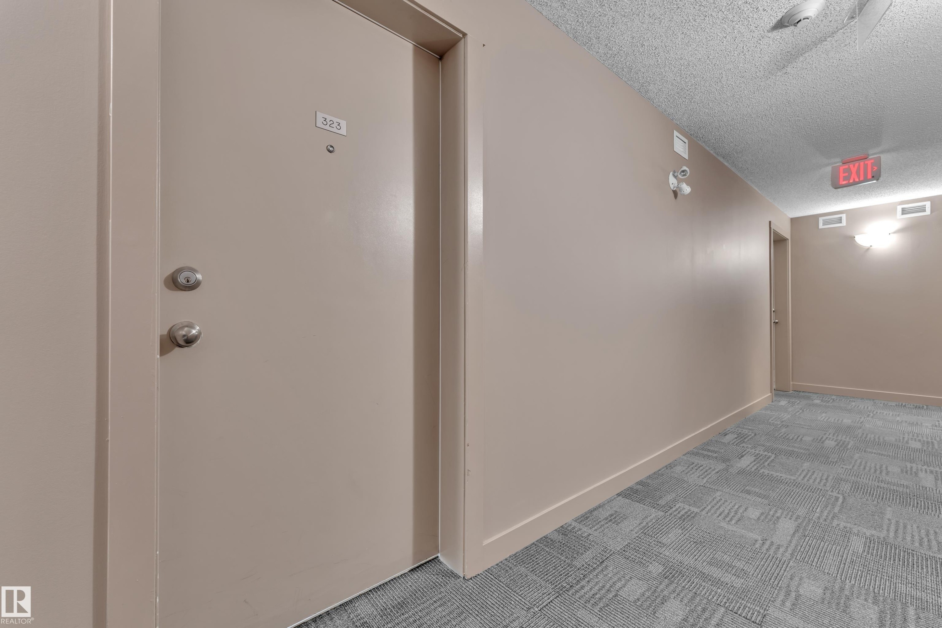 #323 274 Mcconachie Dr Nw, Edmonton, AB - Indoor Photo Showing Other Room