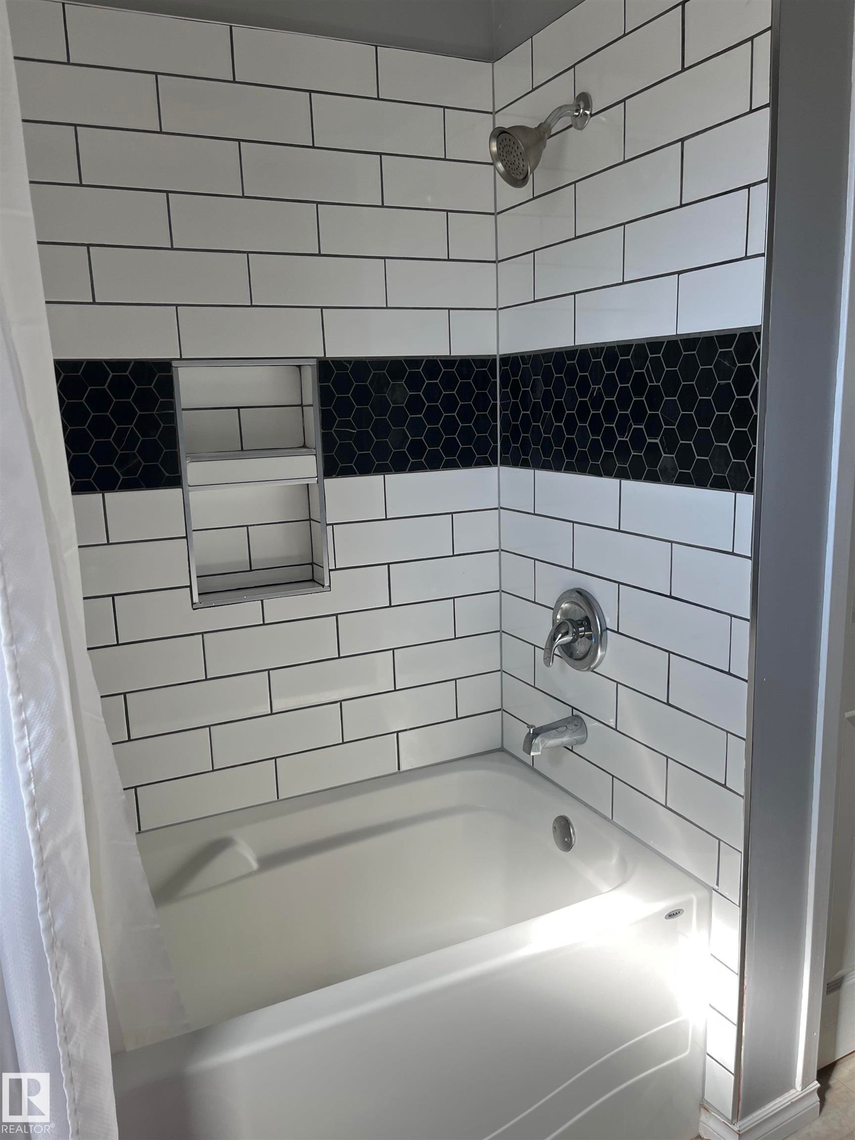 5027 49 Ave, Vilna, AB - Indoor Photo Showing Bathroom