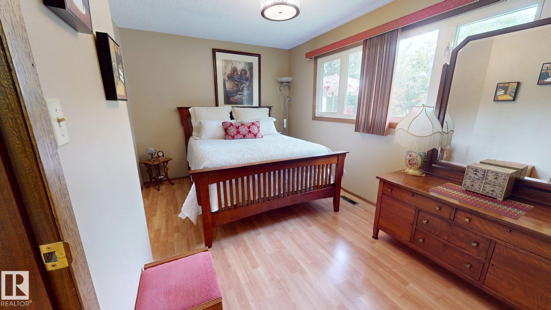 10032 108 Street, Westlock, AB - Indoor Photo Showing Bedroom