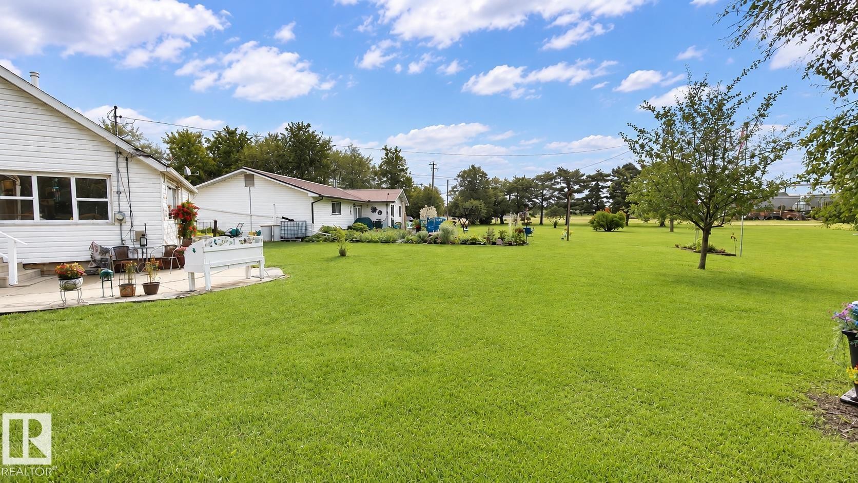 10032 108 Street, Westlock, AB - Outdoor