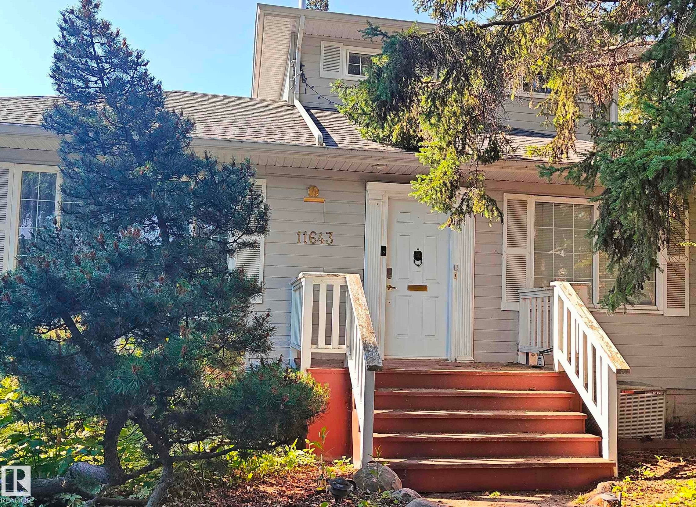 11643 76 Avenue Nw, Edmonton, AB
