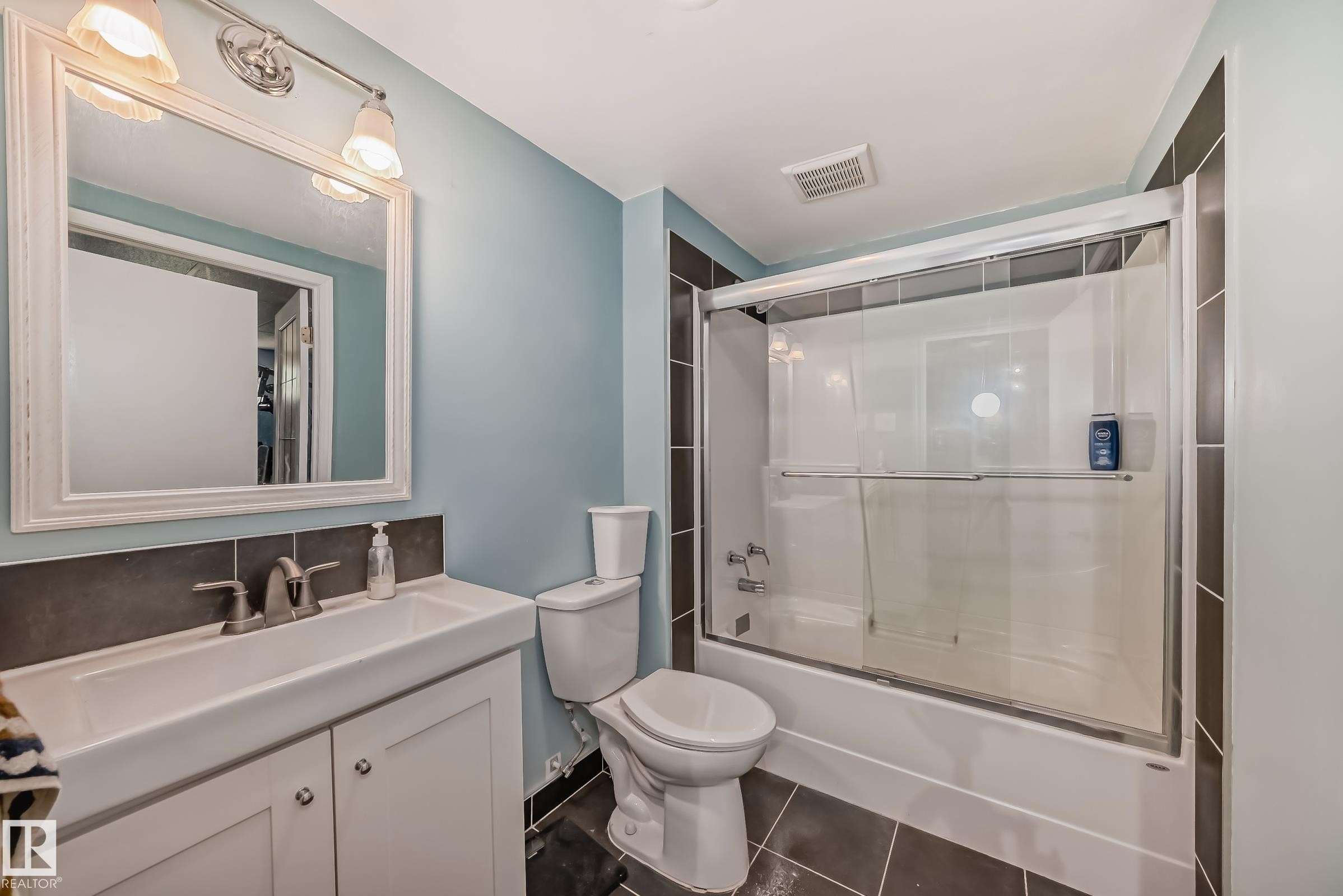 11643 76 Avenue Nw, Edmonton, AB
