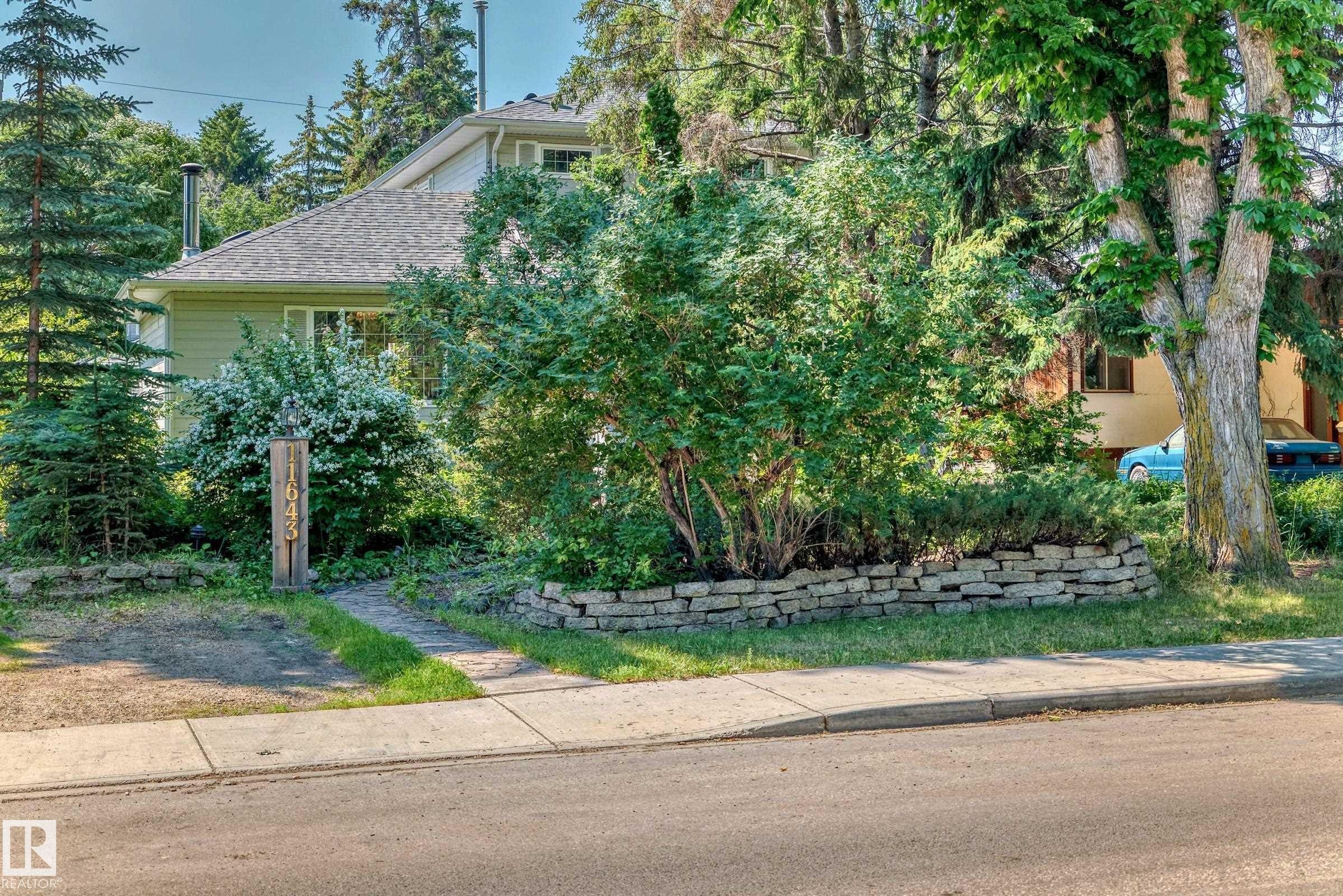 11643 76 Avenue Nw, Edmonton, AB