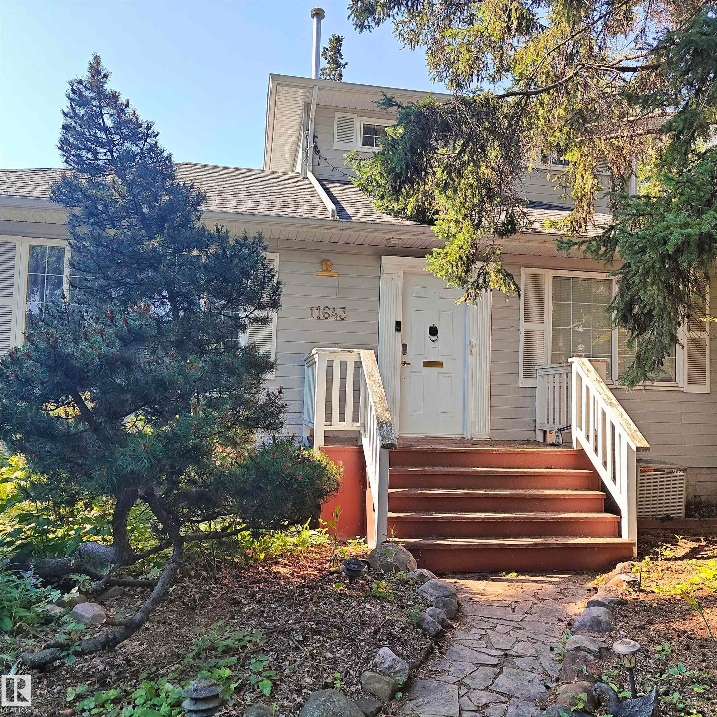 11643 76 Avenue Nw, Edmonton, AB