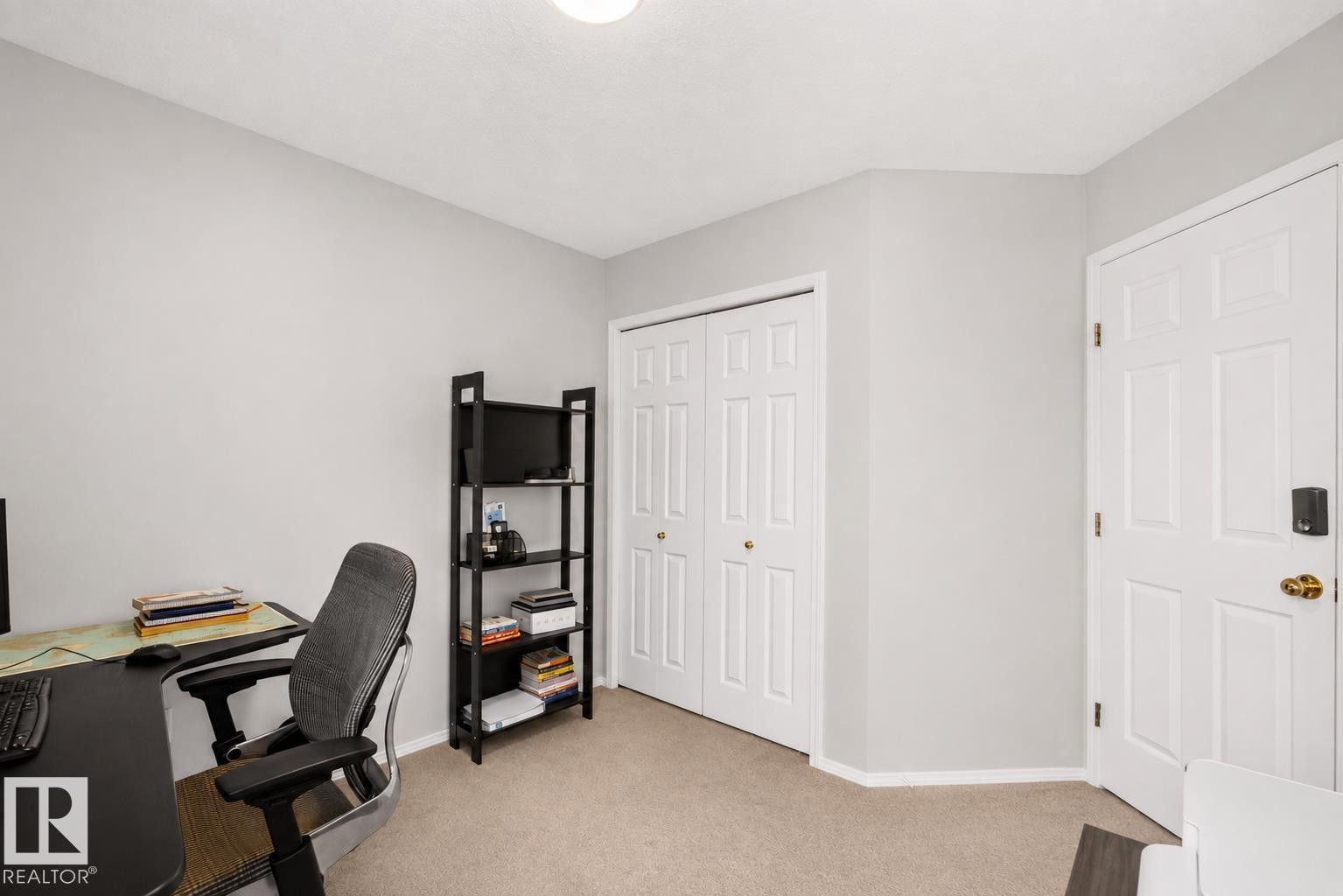 14823 47 Street Nw, Edmonton, AB - Indoor Photo Showing Office