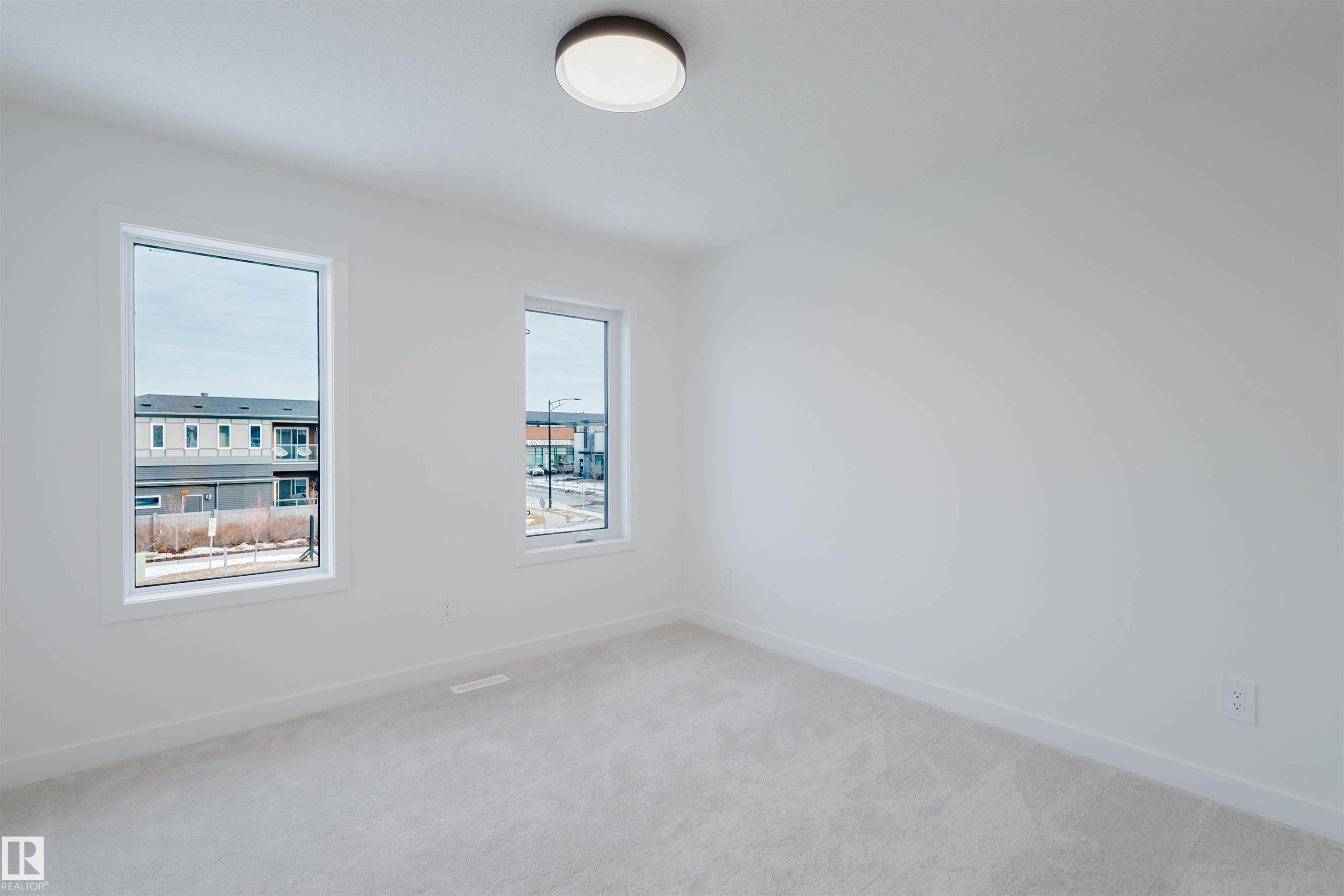 8249 Kiriak Loop Sw, Edmonton, AB