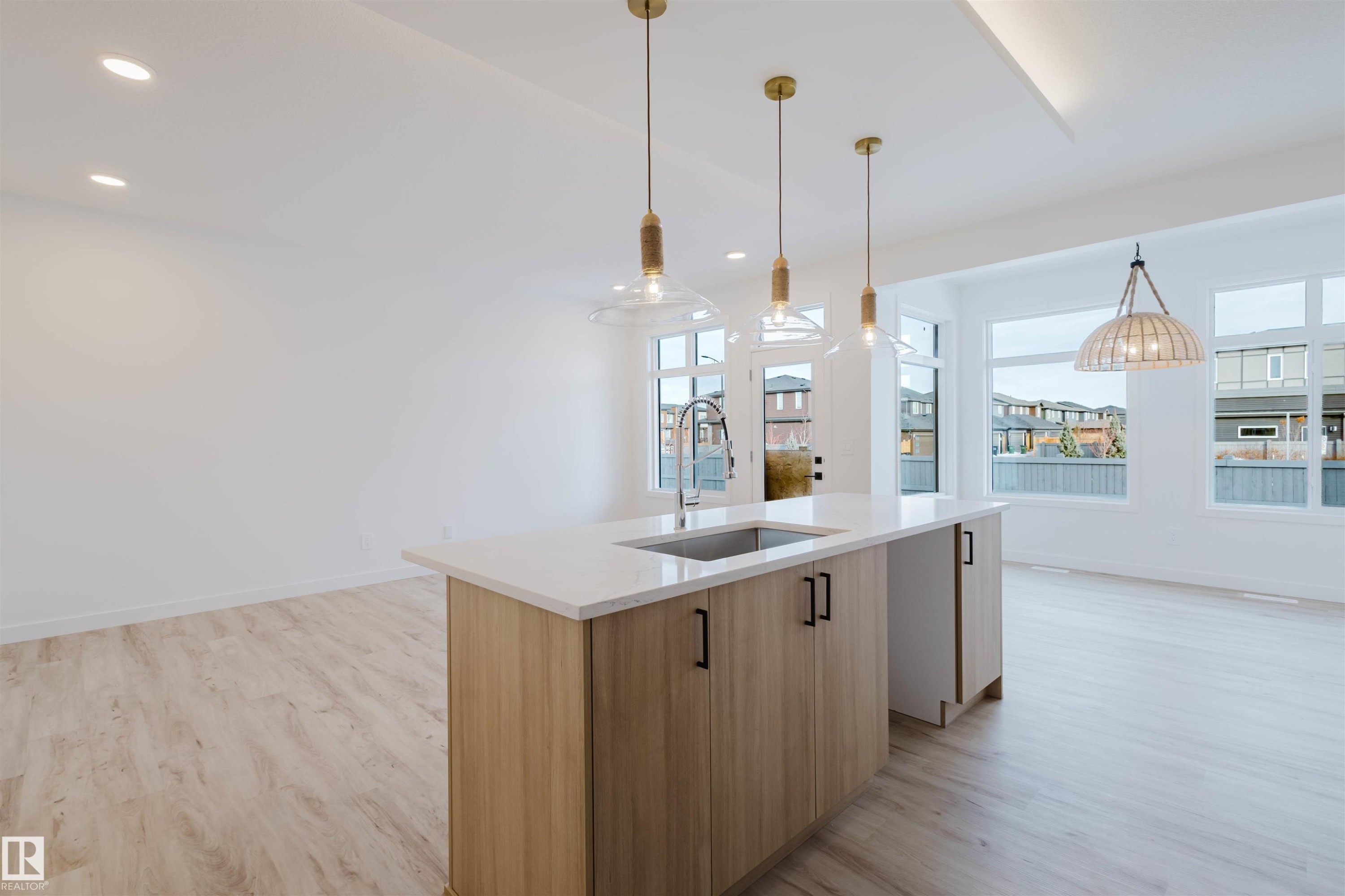 8249 Kiriak Loop Sw, Edmonton, AB