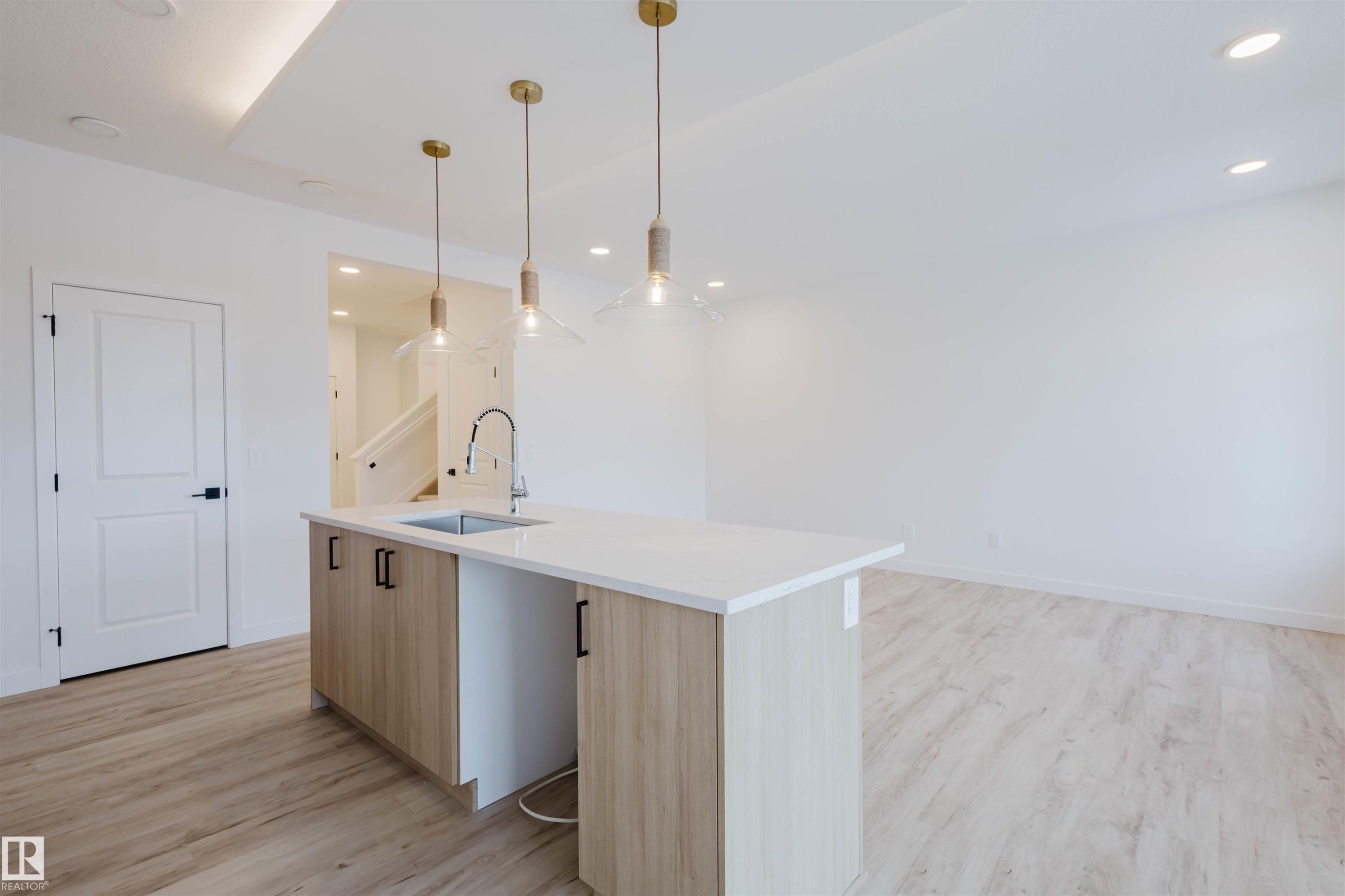 8249 Kiriak Loop Sw, Edmonton, AB
