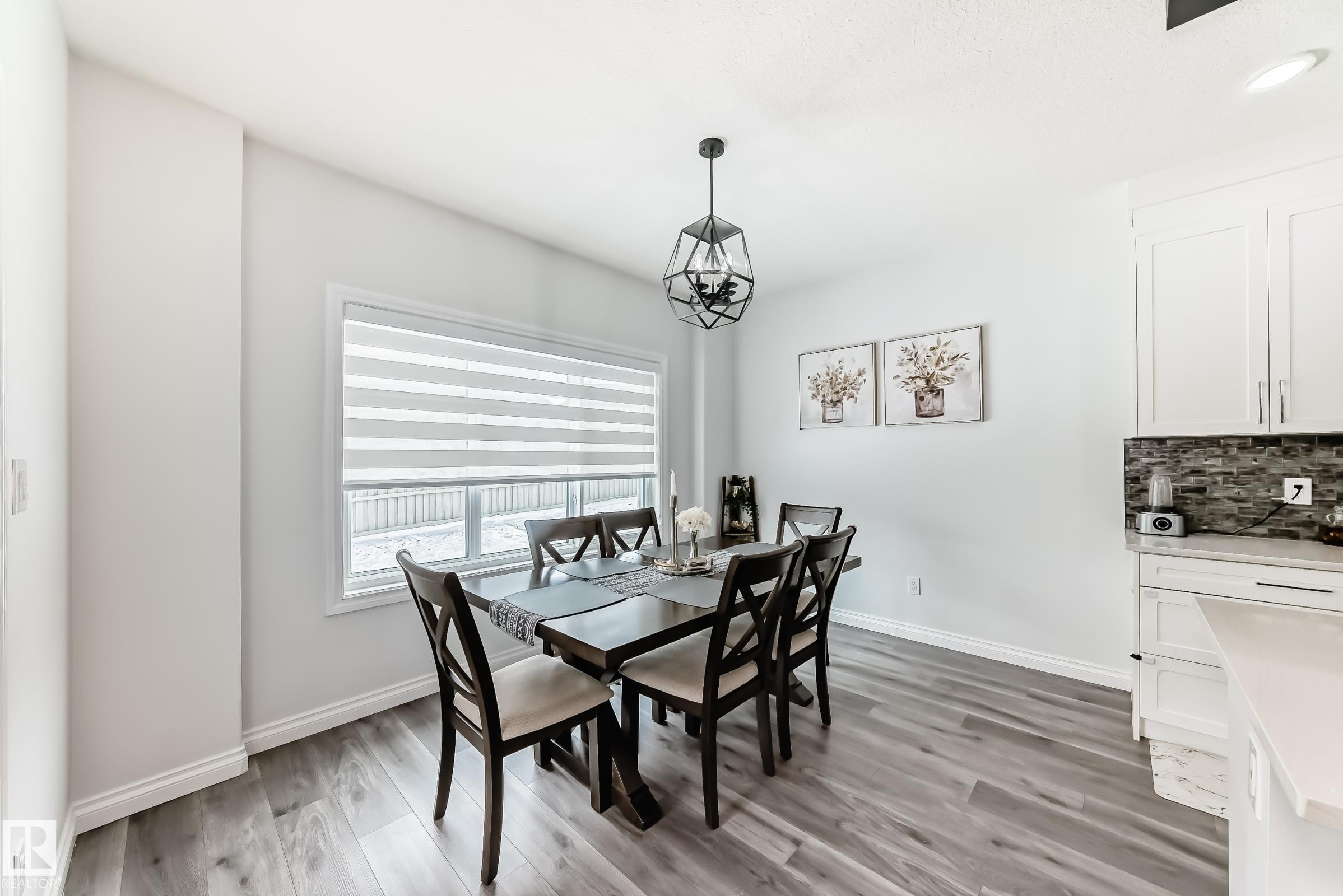 7035 Chivers Loop Sw, Edmonton, AB - Indoor Photo Showing Dining Room