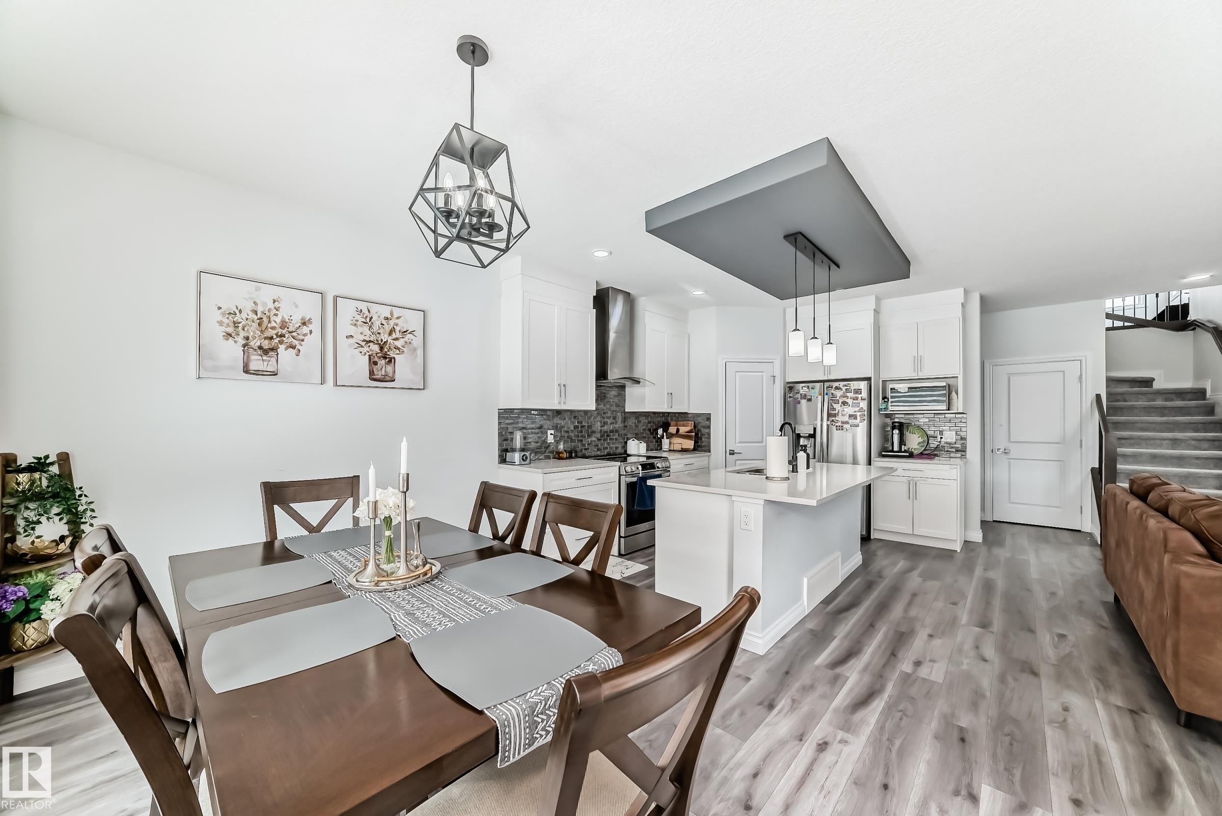 7035 Chivers Loop Sw, Edmonton, AB - Indoor Photo Showing Dining Room