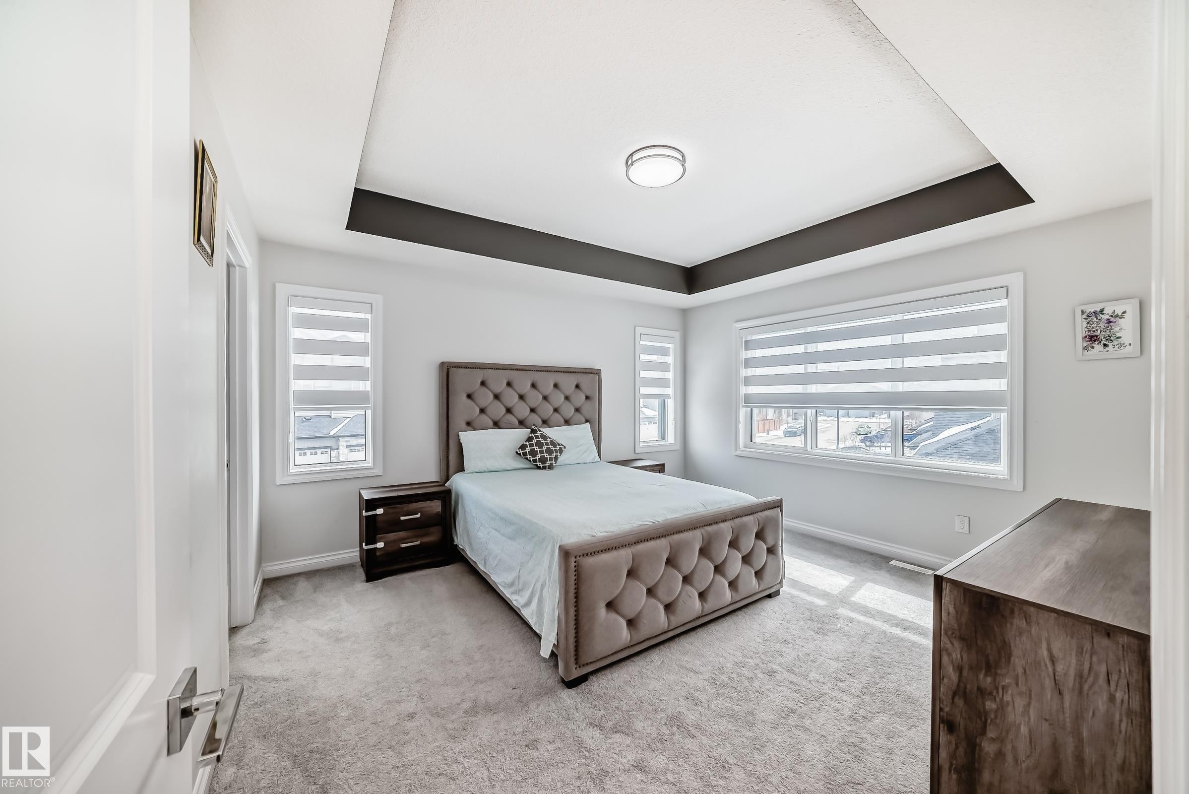 7035 Chivers Loop Sw, Edmonton, AB - Indoor Photo Showing Bedroom