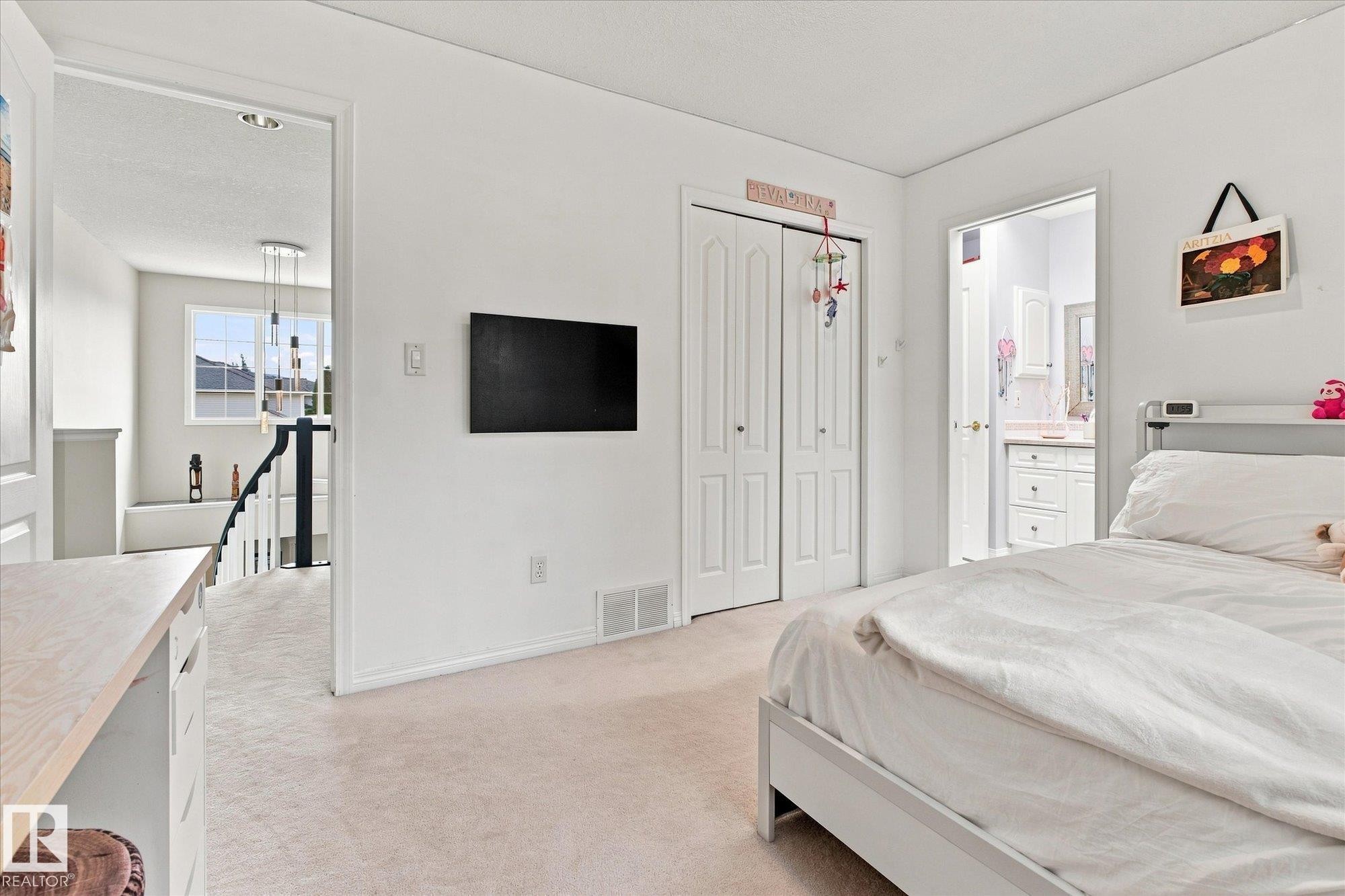 1312 116 Street Nw, Edmonton, AB - Indoor Photo Showing Bedroom