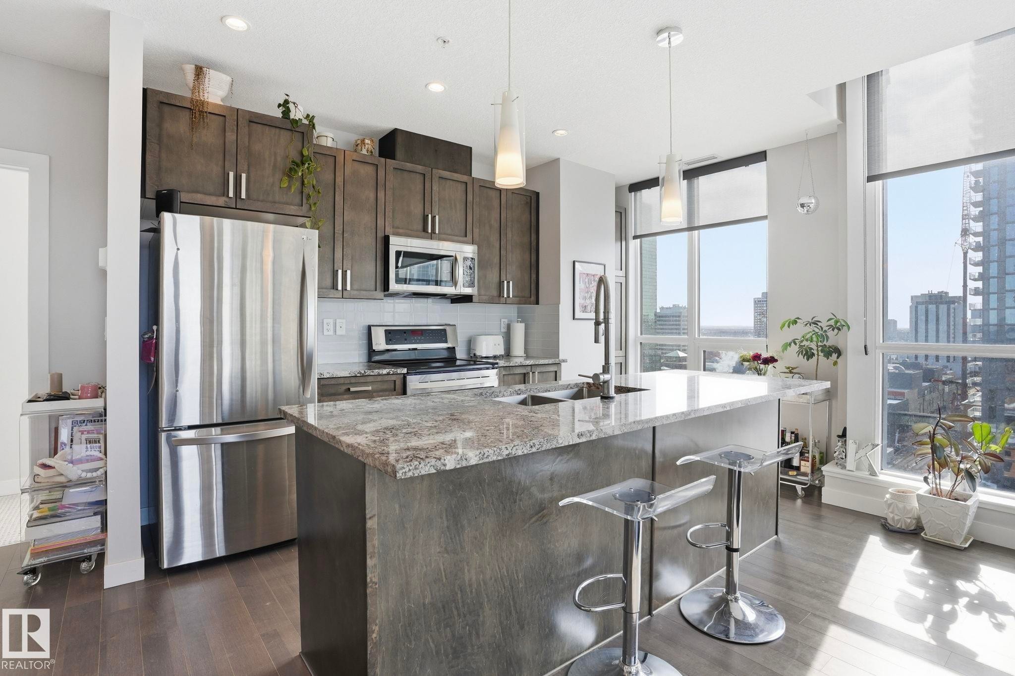 #1307 10238 103 St Nw, Edmonton, AB - Indoor Photo Showing Kitchen With Stainless Steel Kitchen With Upgraded Kitchen