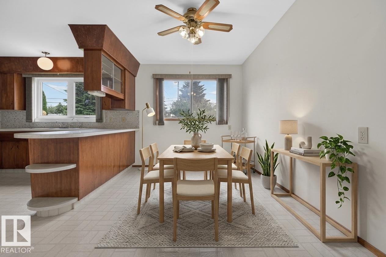4132 113 Street Nw, Edmonton, AB - Indoor Photo Showing Dining Room