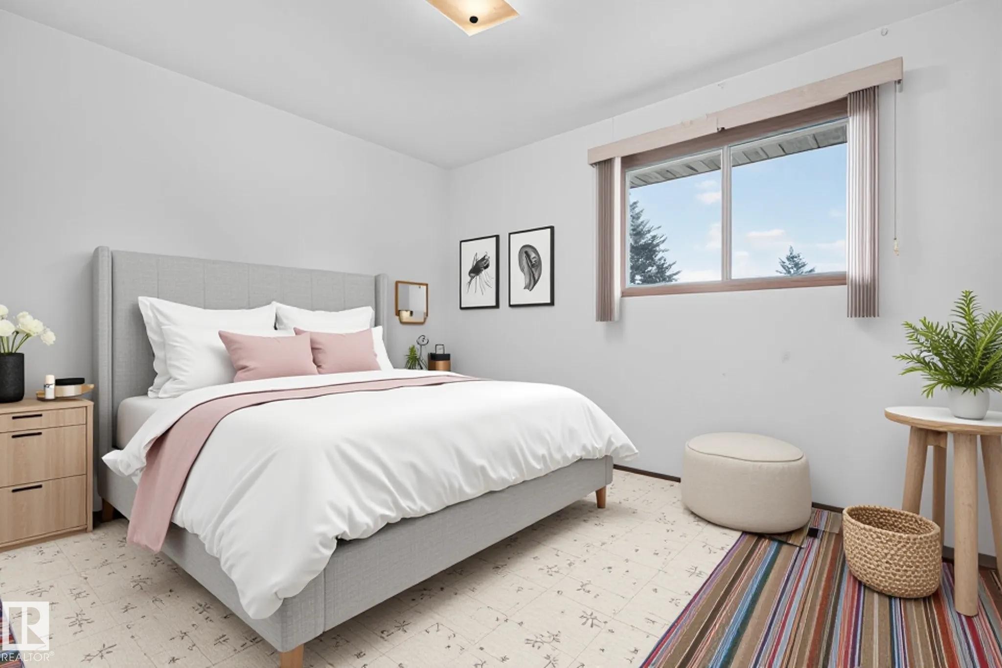 4132 113 Street Nw, Edmonton, AB - Indoor Photo Showing Bedroom