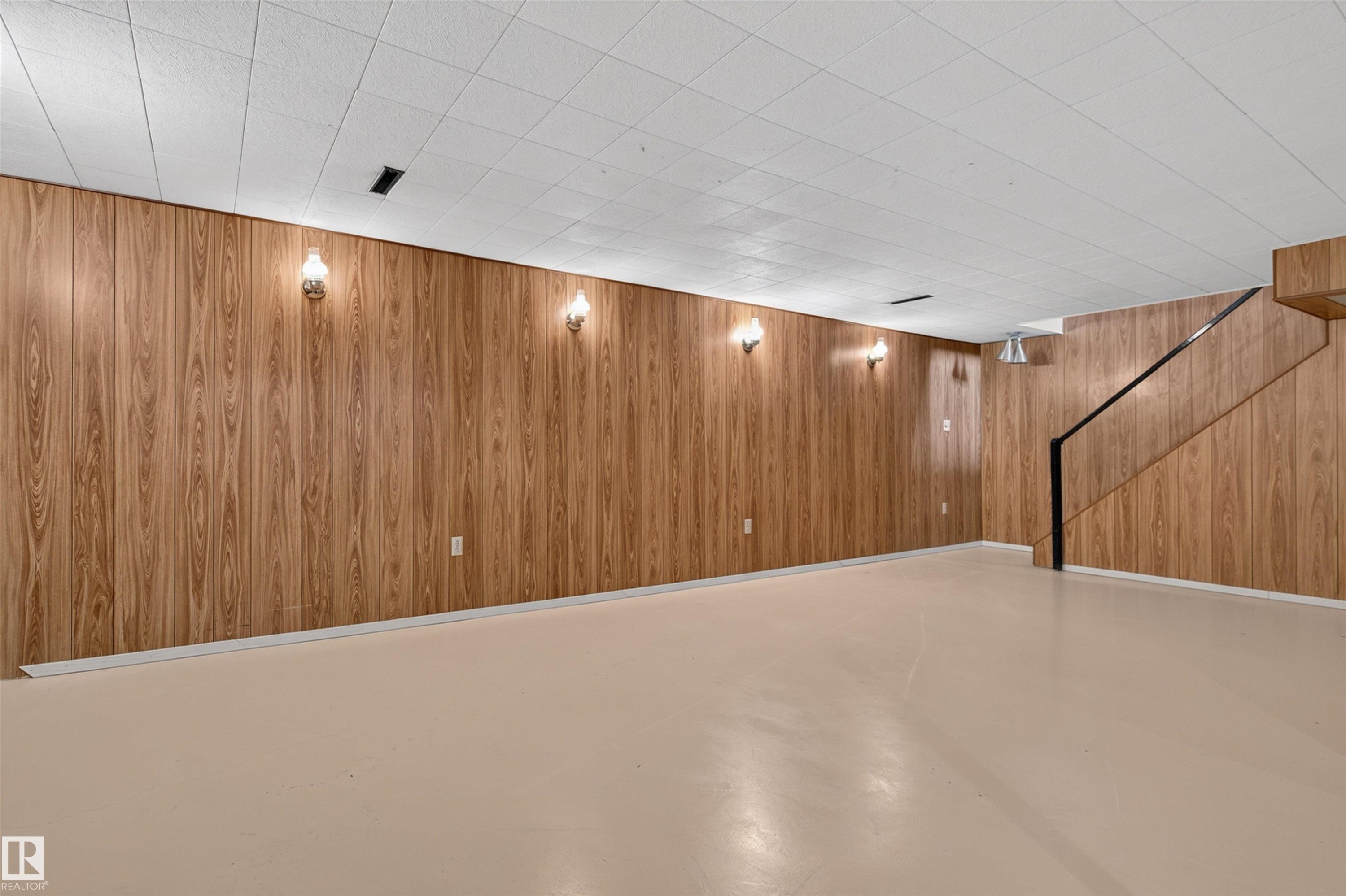 4132 113 Street Nw, Edmonton, AB - Indoor Photo Showing Other Room