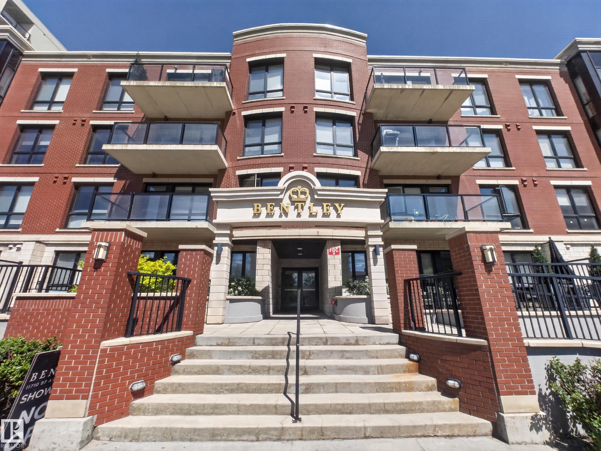 #403, 11710 87 Av Nw, Edmonton, AB - Outdoor With Facade