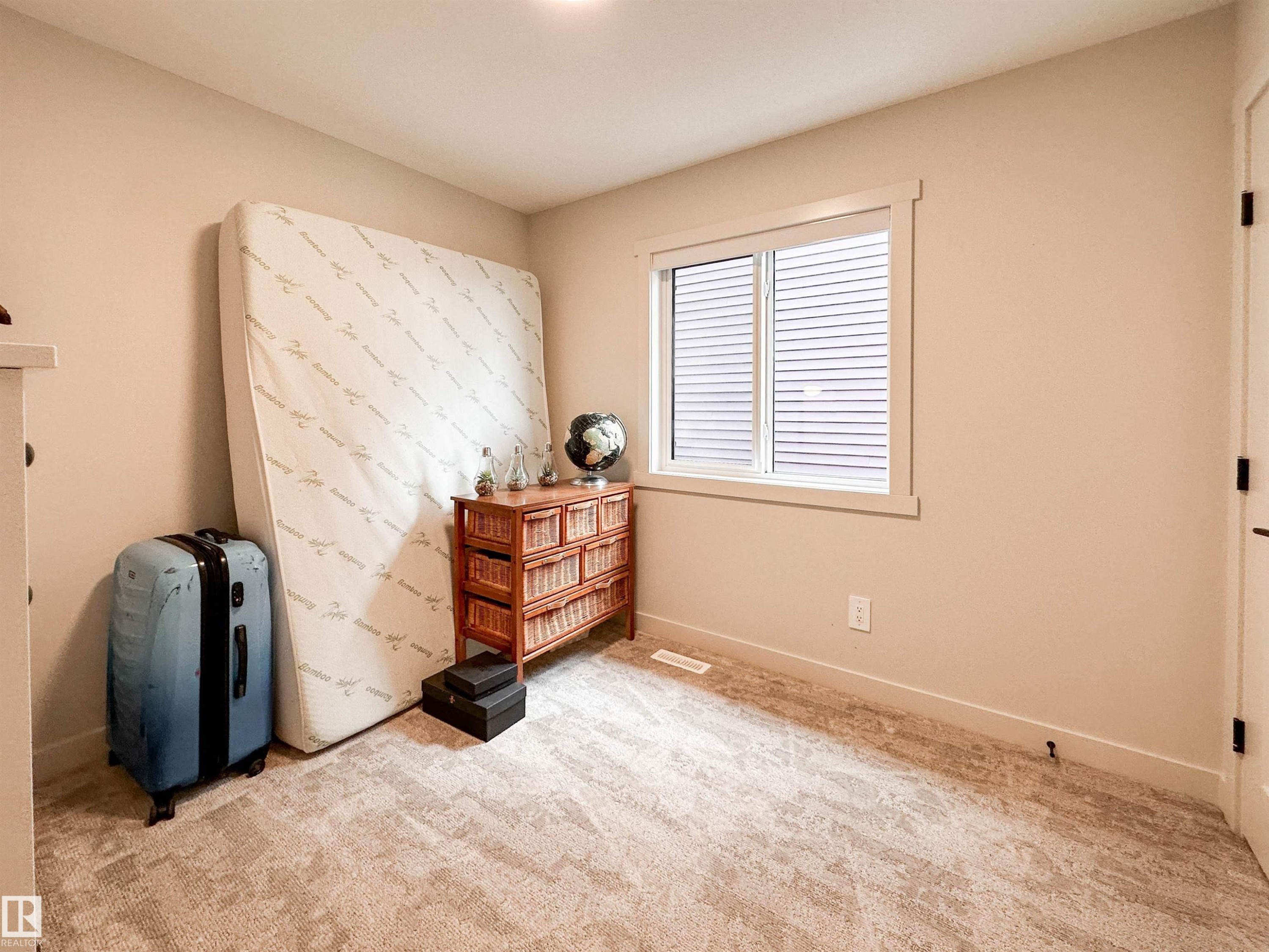 356 Jensen Lakes Boulevard, St. Albert, AB - Indoor