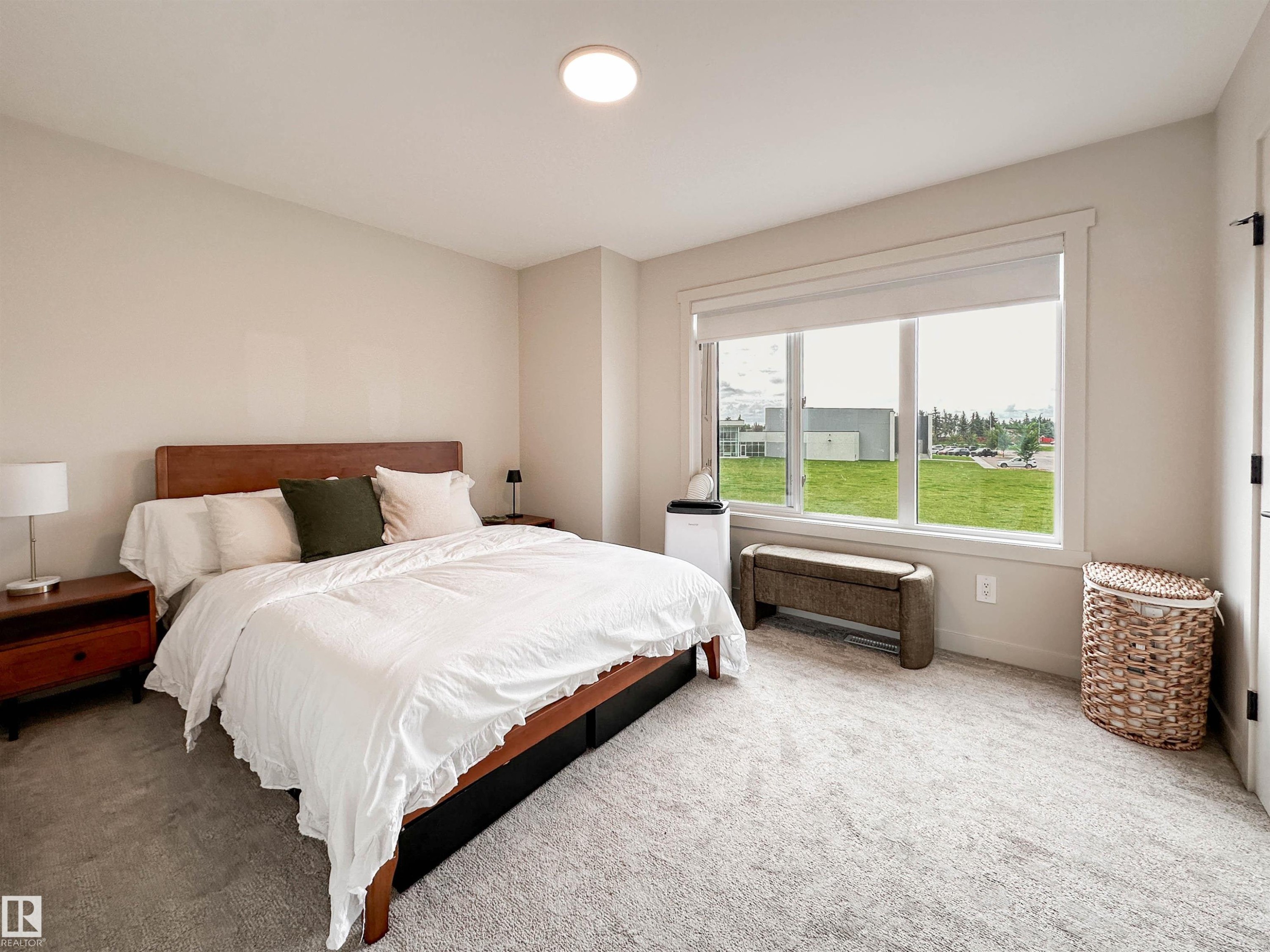 356 Jensen Lakes Boulevard, St. Albert, AB - Indoor Photo Showing Bedroom