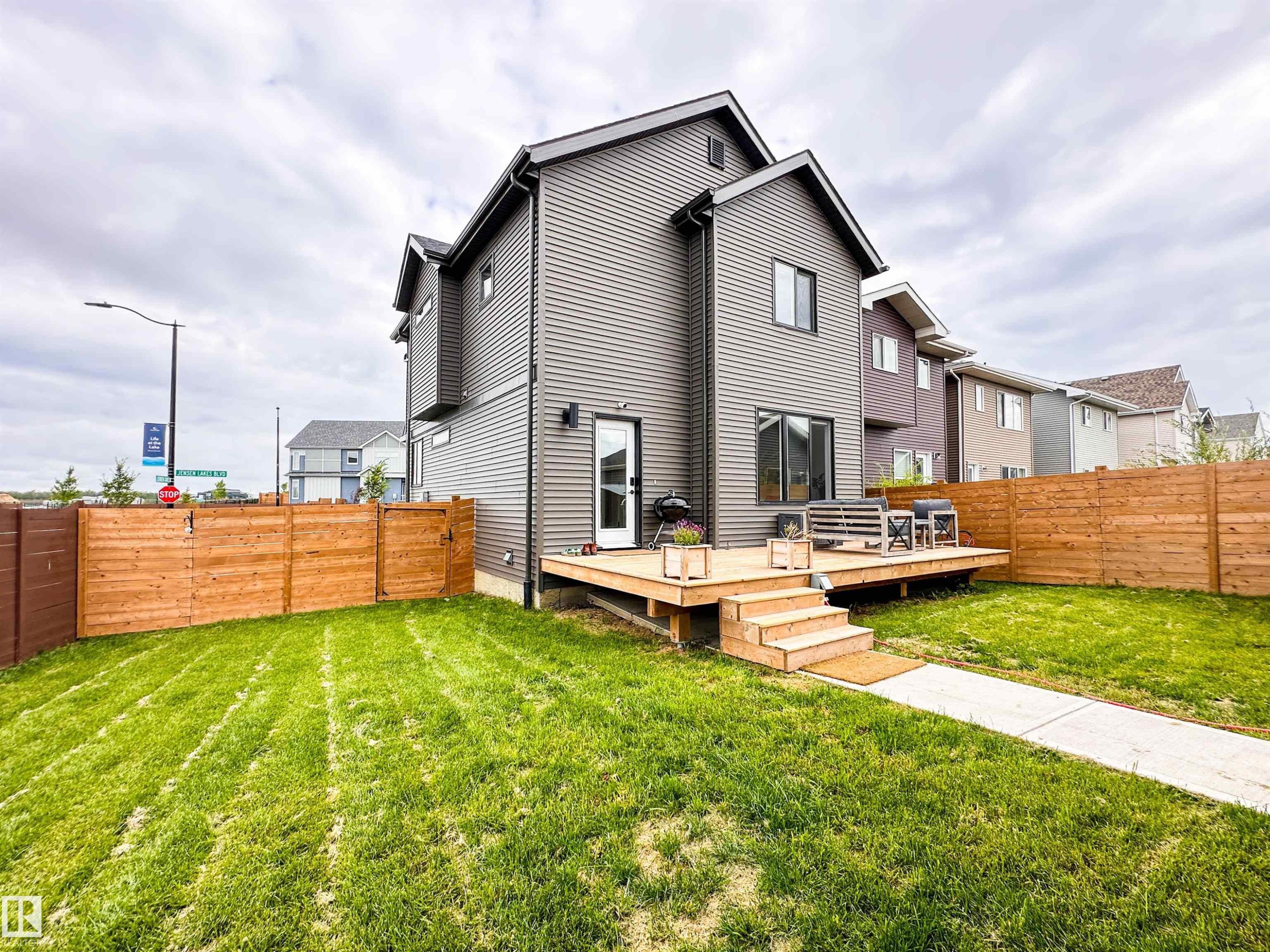356 Jensen Lakes Boulevard, St. Albert, AB - Outdoor