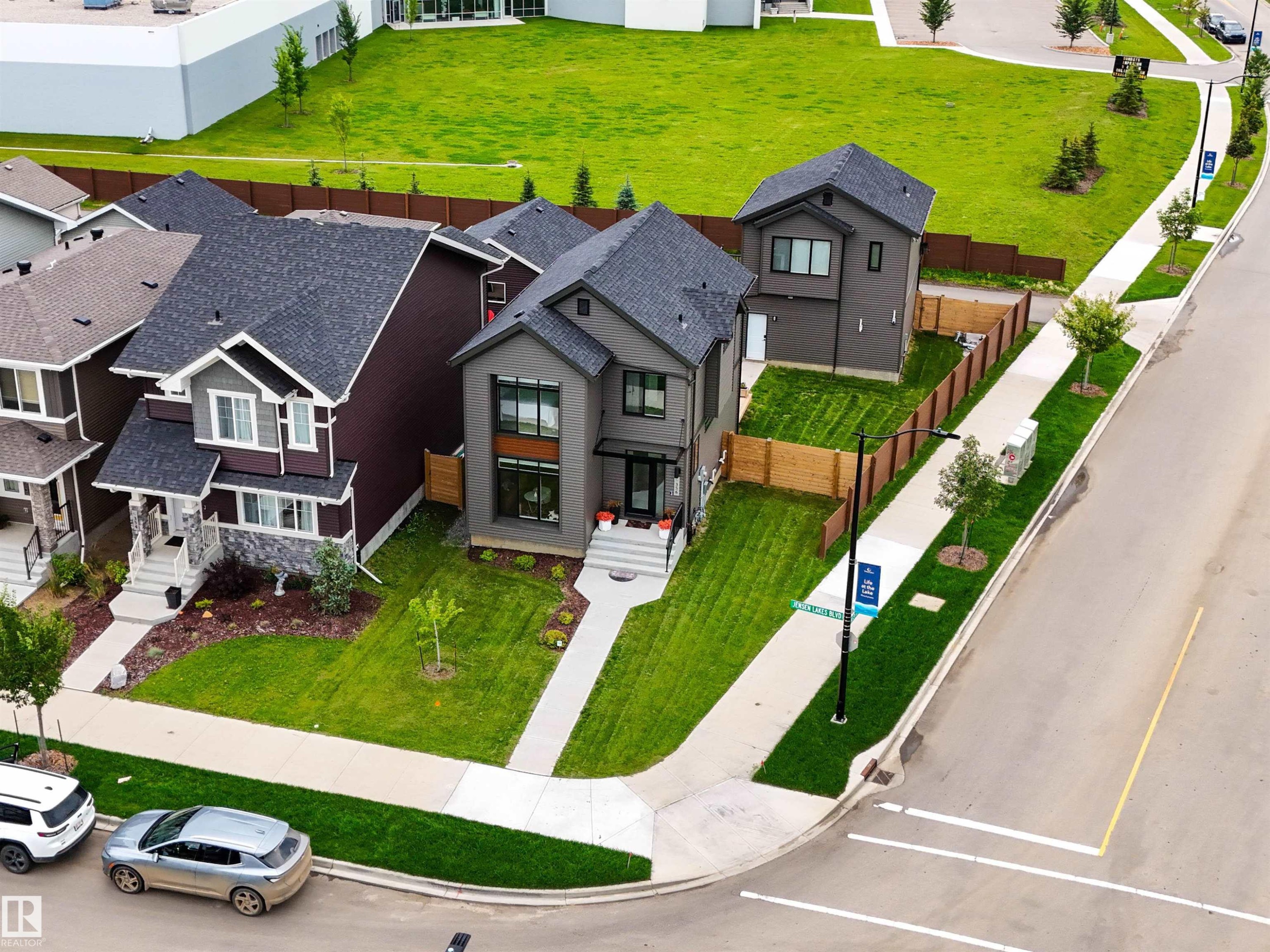 356 Jensen Lakes Boulevard, St. Albert, AB - Outdoor With Facade