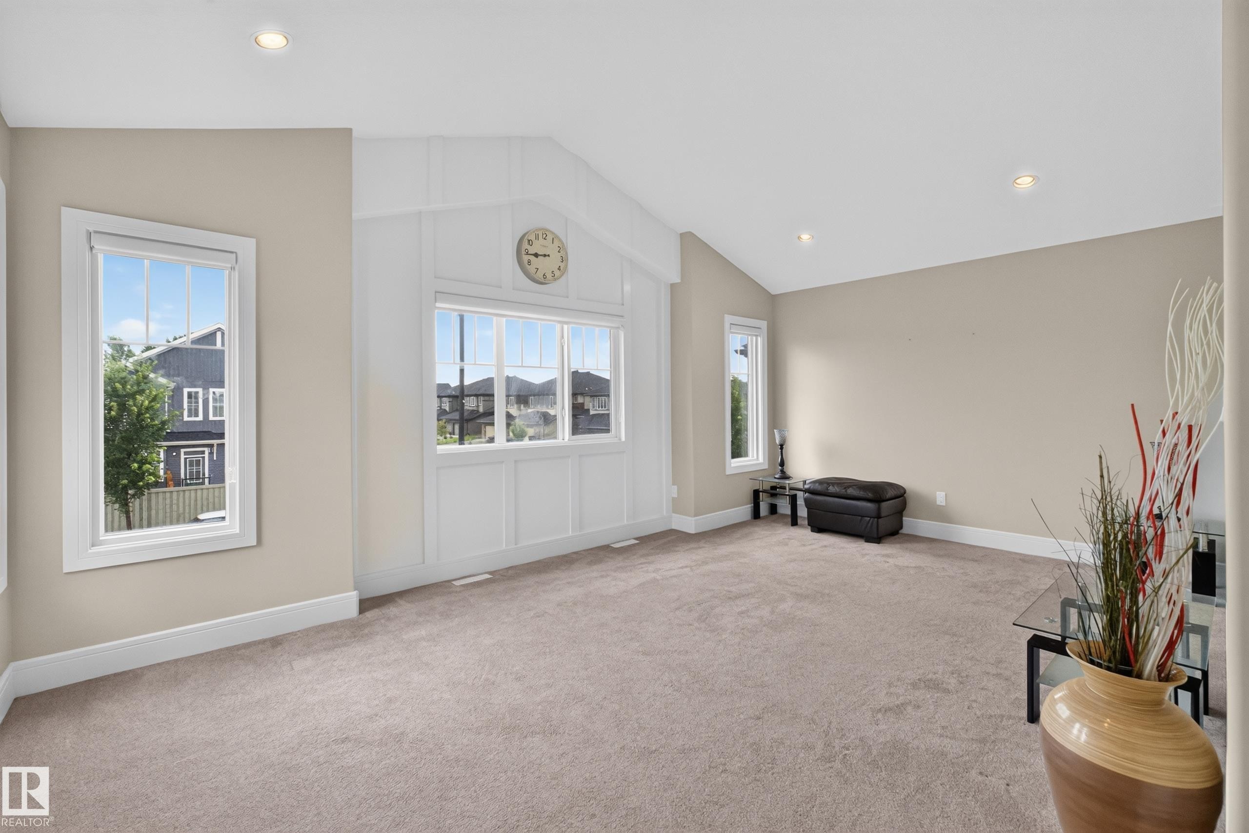 Vaulted ceiling with recessed lighting - 7014 Chivers Loop Sw, Edmonton, AB