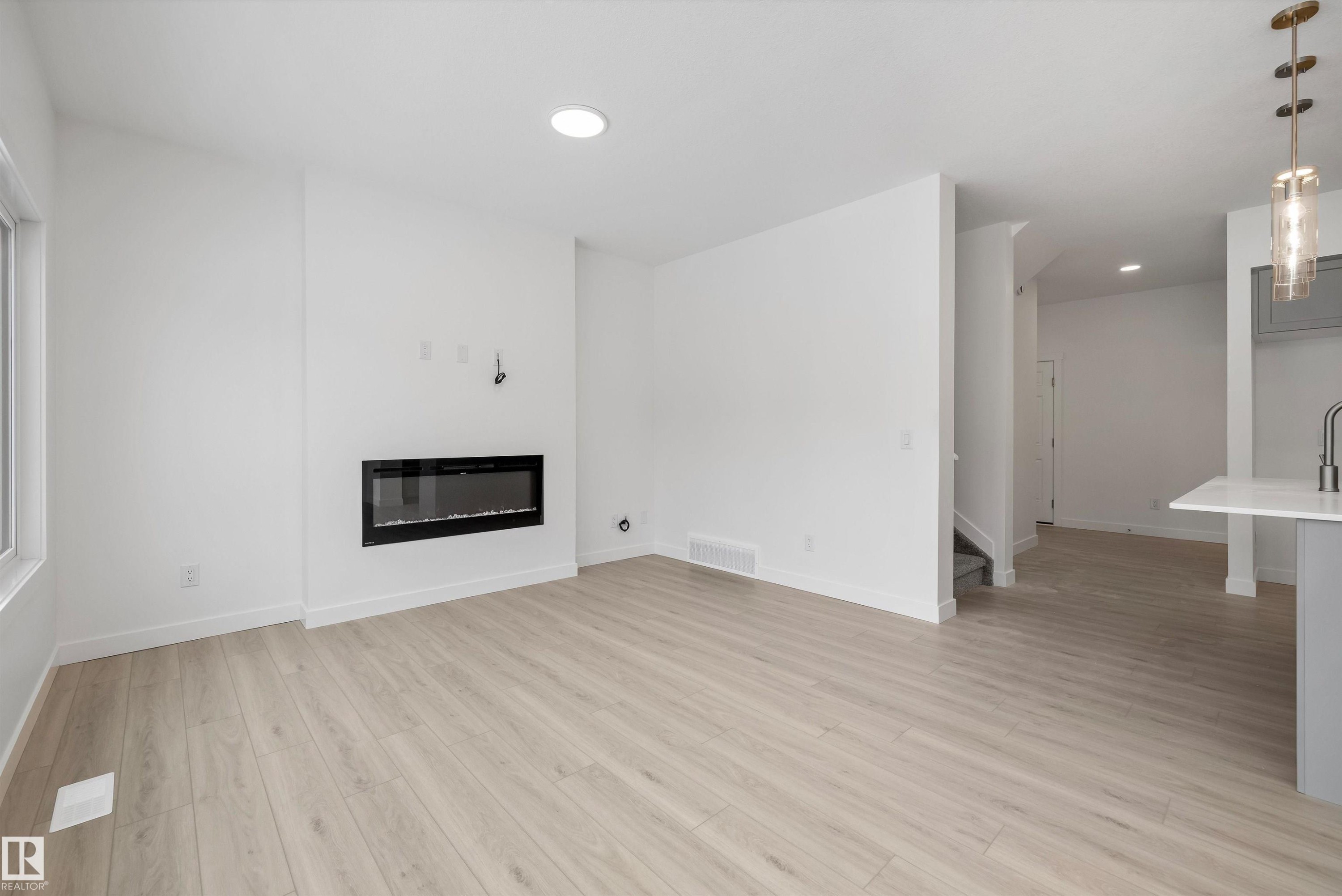 921 19 Avenue Nw, Edmonton, AB