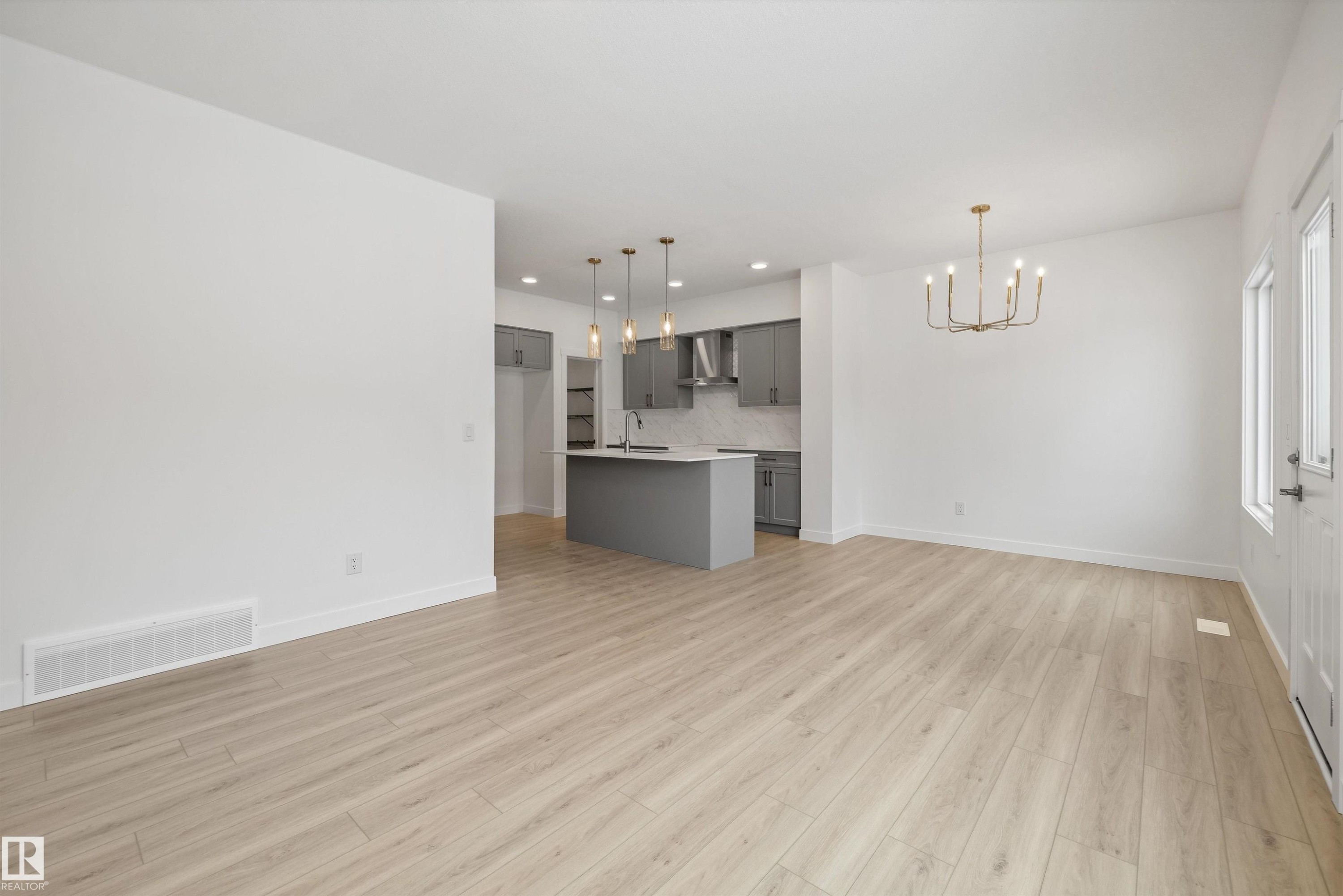 921 19 Avenue Nw, Edmonton, AB