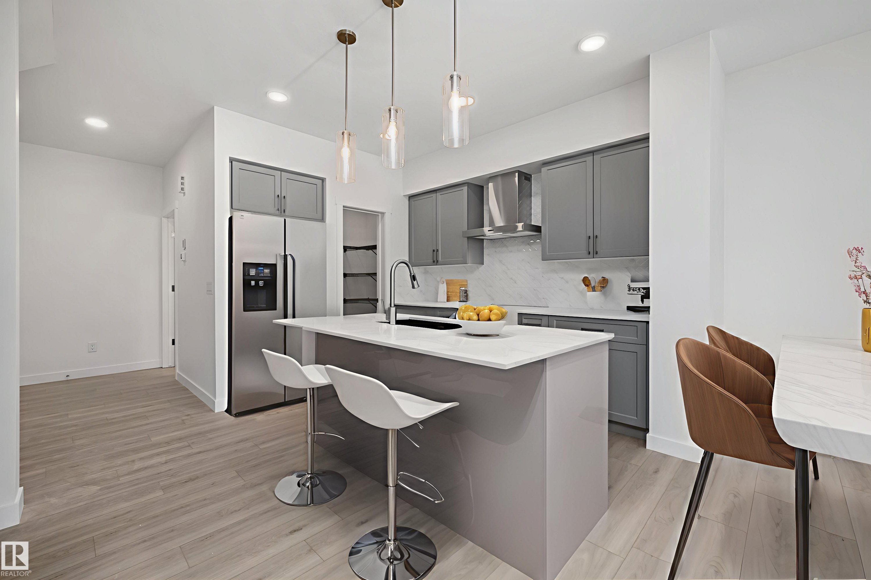 921 19 Avenue Nw, Edmonton, AB