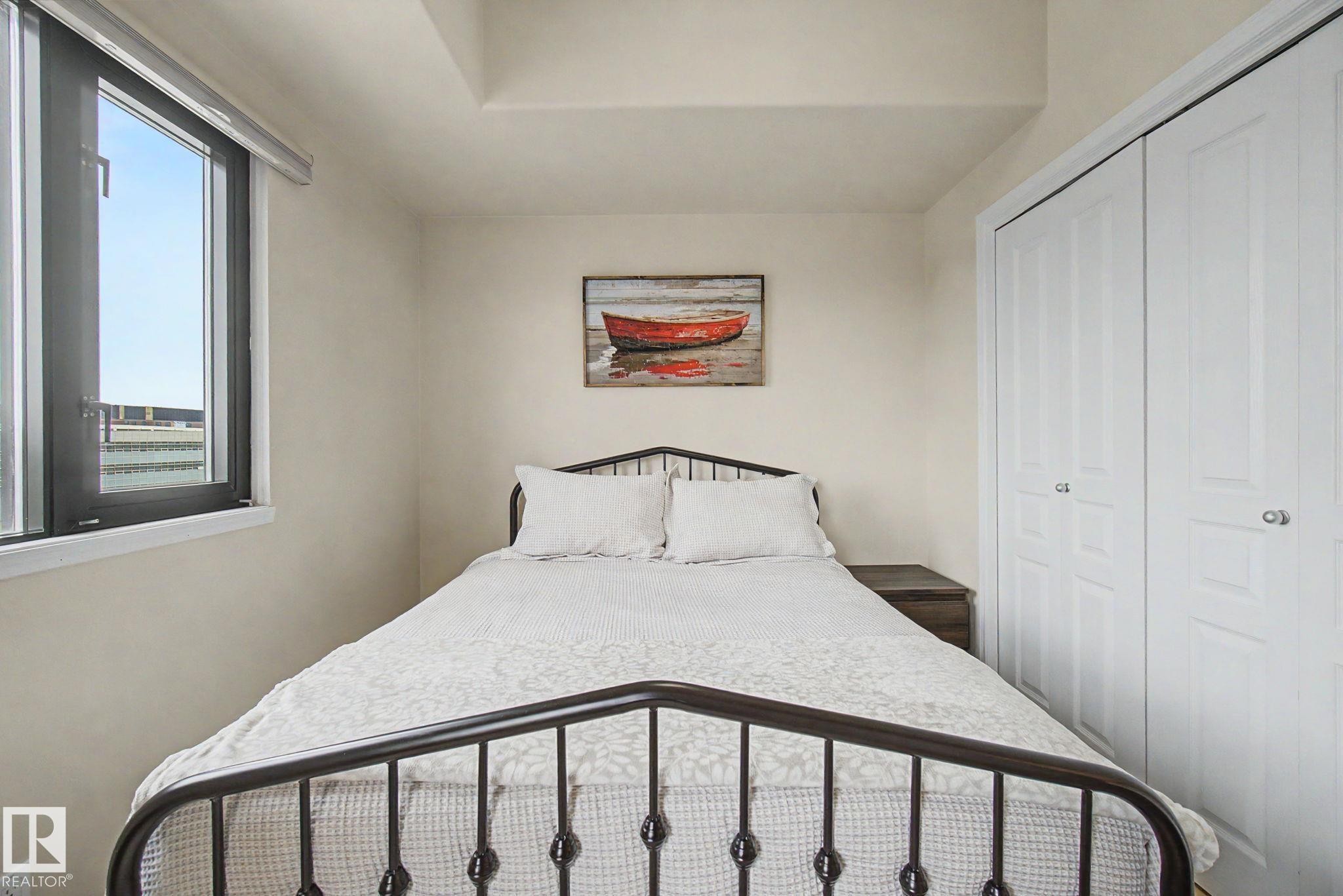 #807 10319 111 St Nw, Edmonton, AB - Indoor Photo Showing Bedroom