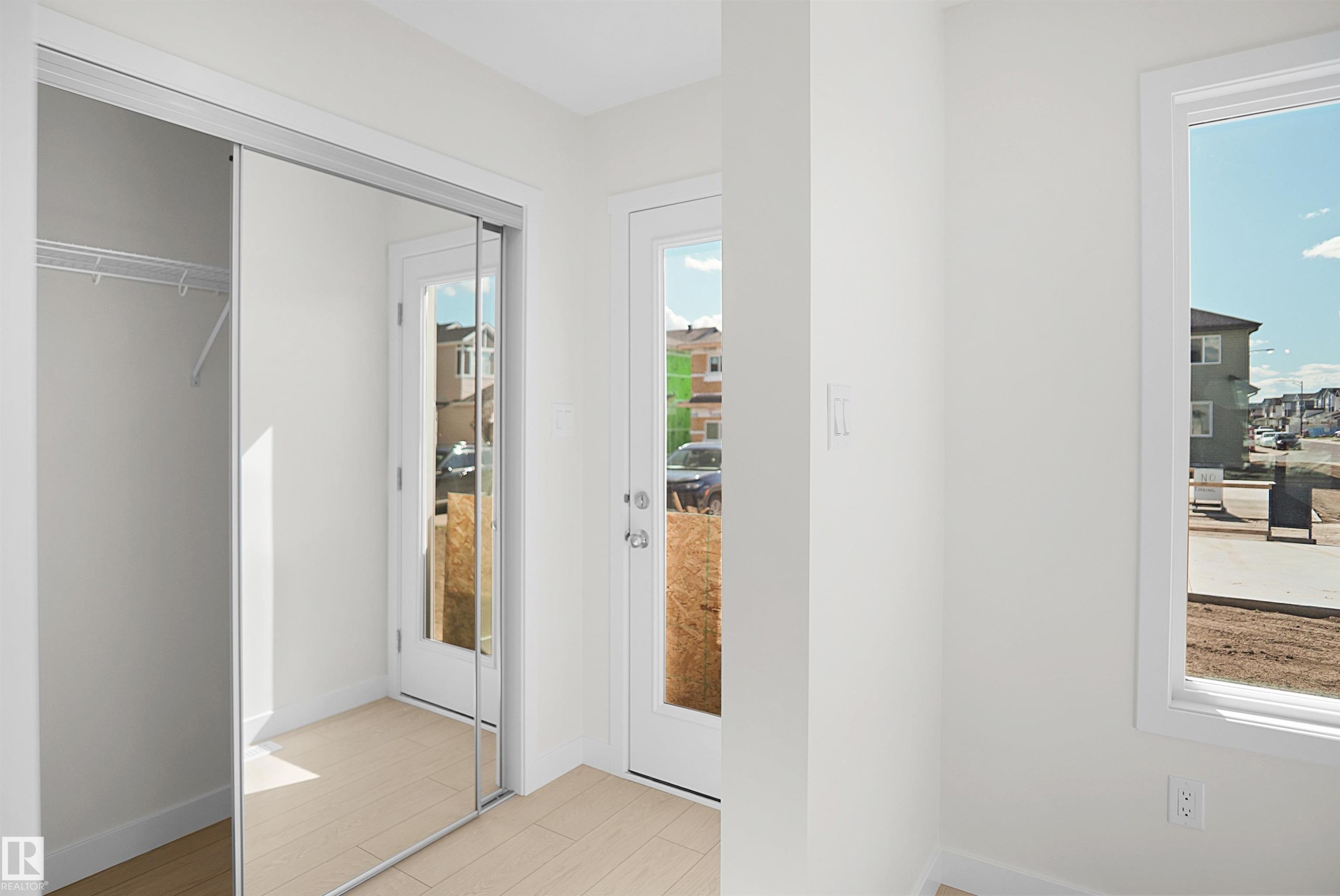 1004 14 Avenue Nw, Edmonton, AB
