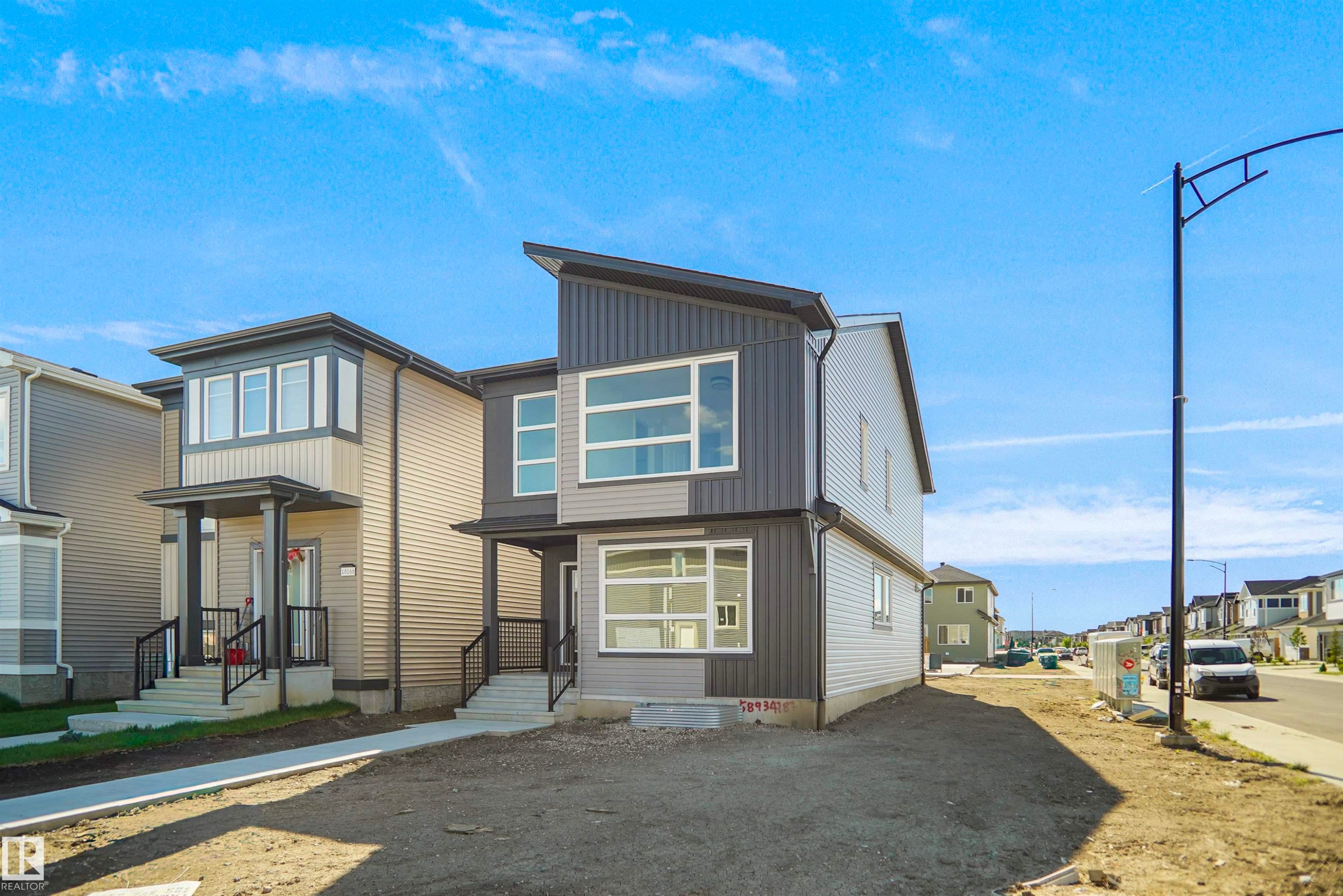 1004 14 Avenue Nw, Edmonton, AB