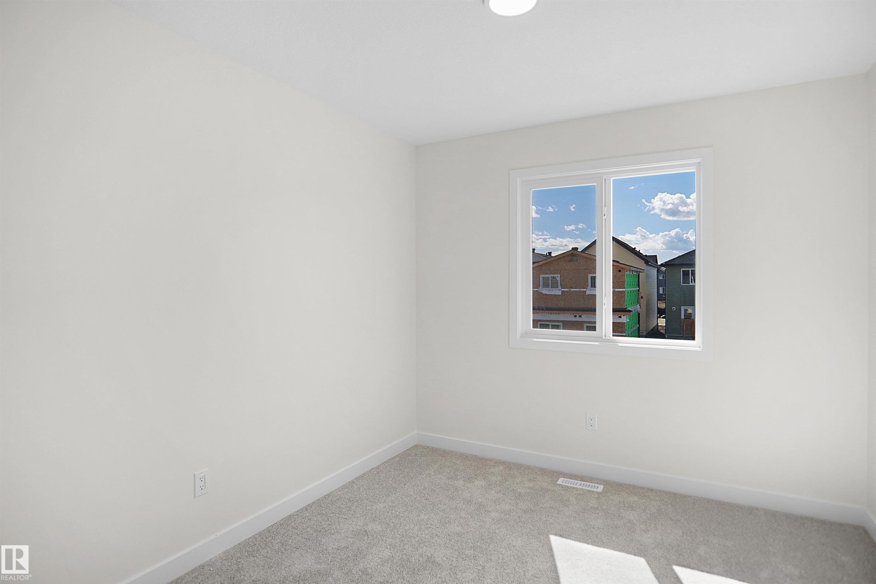 1004 14 Avenue Nw, Edmonton, AB