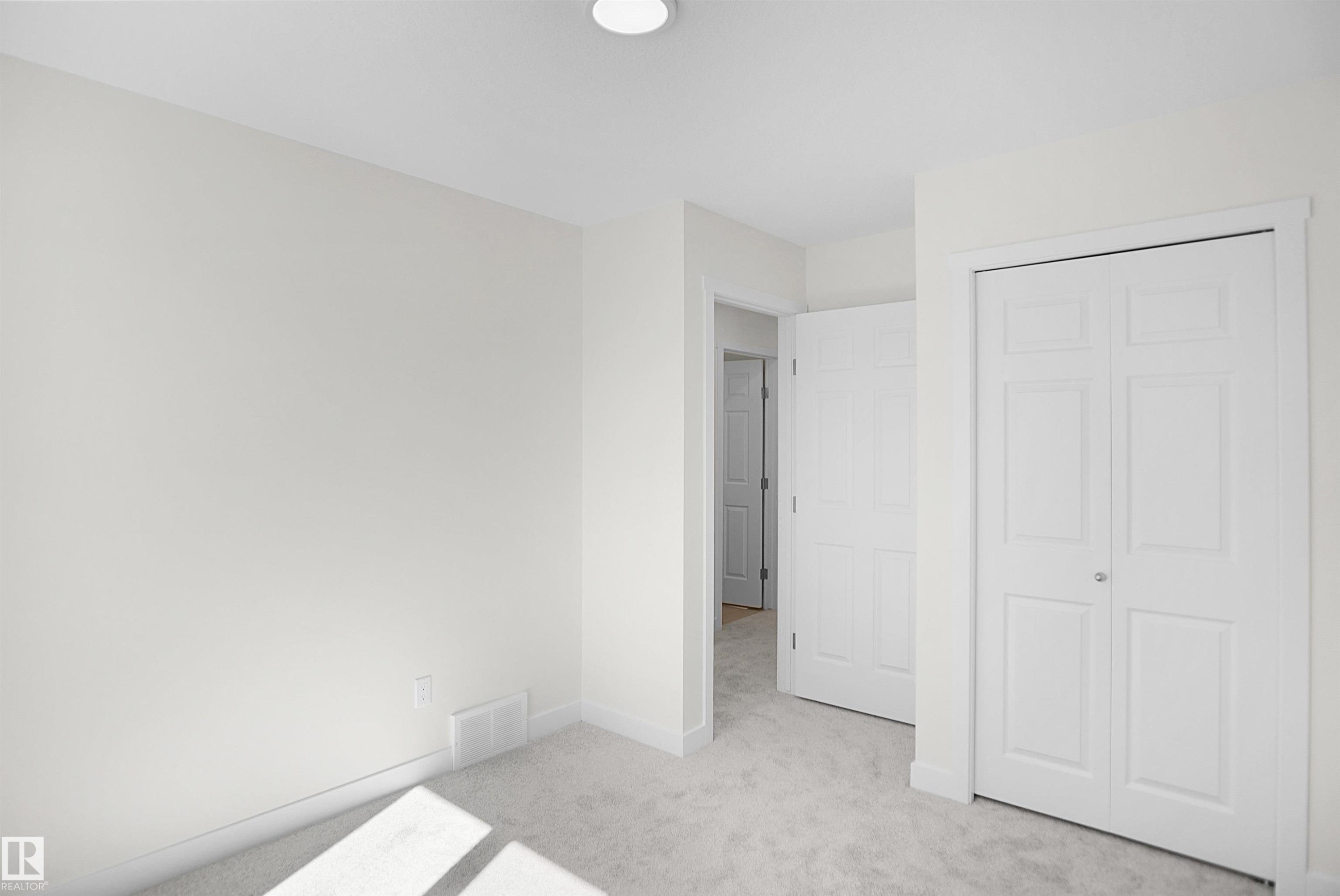 1004 14 Avenue Nw, Edmonton, AB