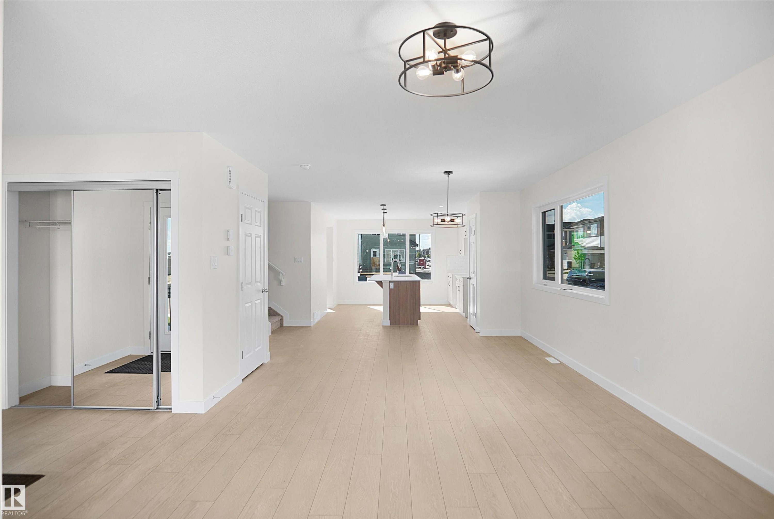1004 14 Avenue Nw, Edmonton, AB