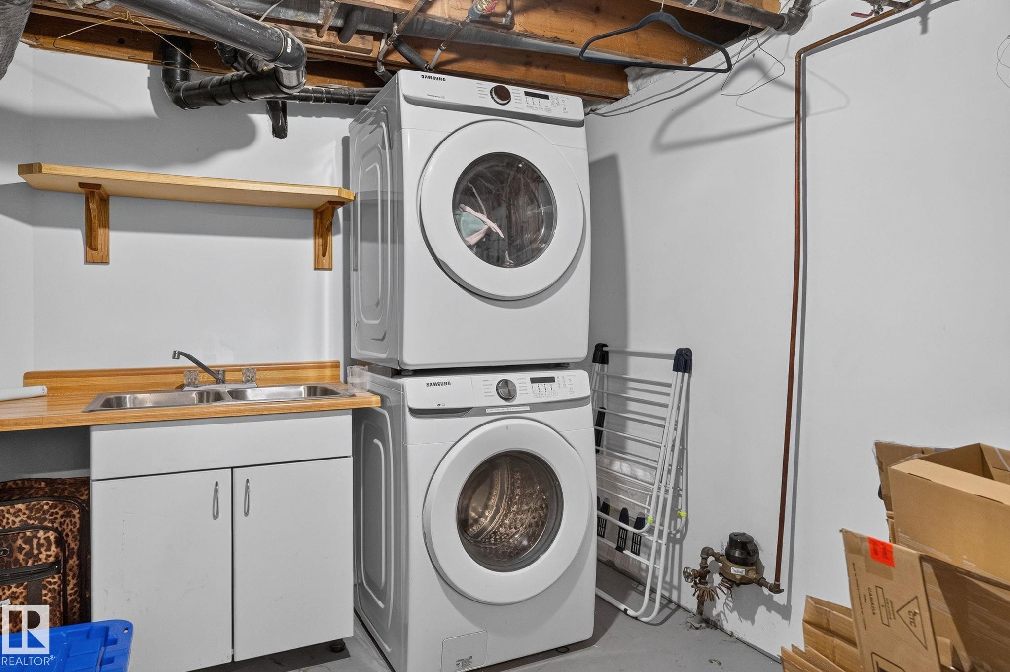 6261 112A Street Nw, Edmonton, AB - Indoor Photo Showing Laundry Room