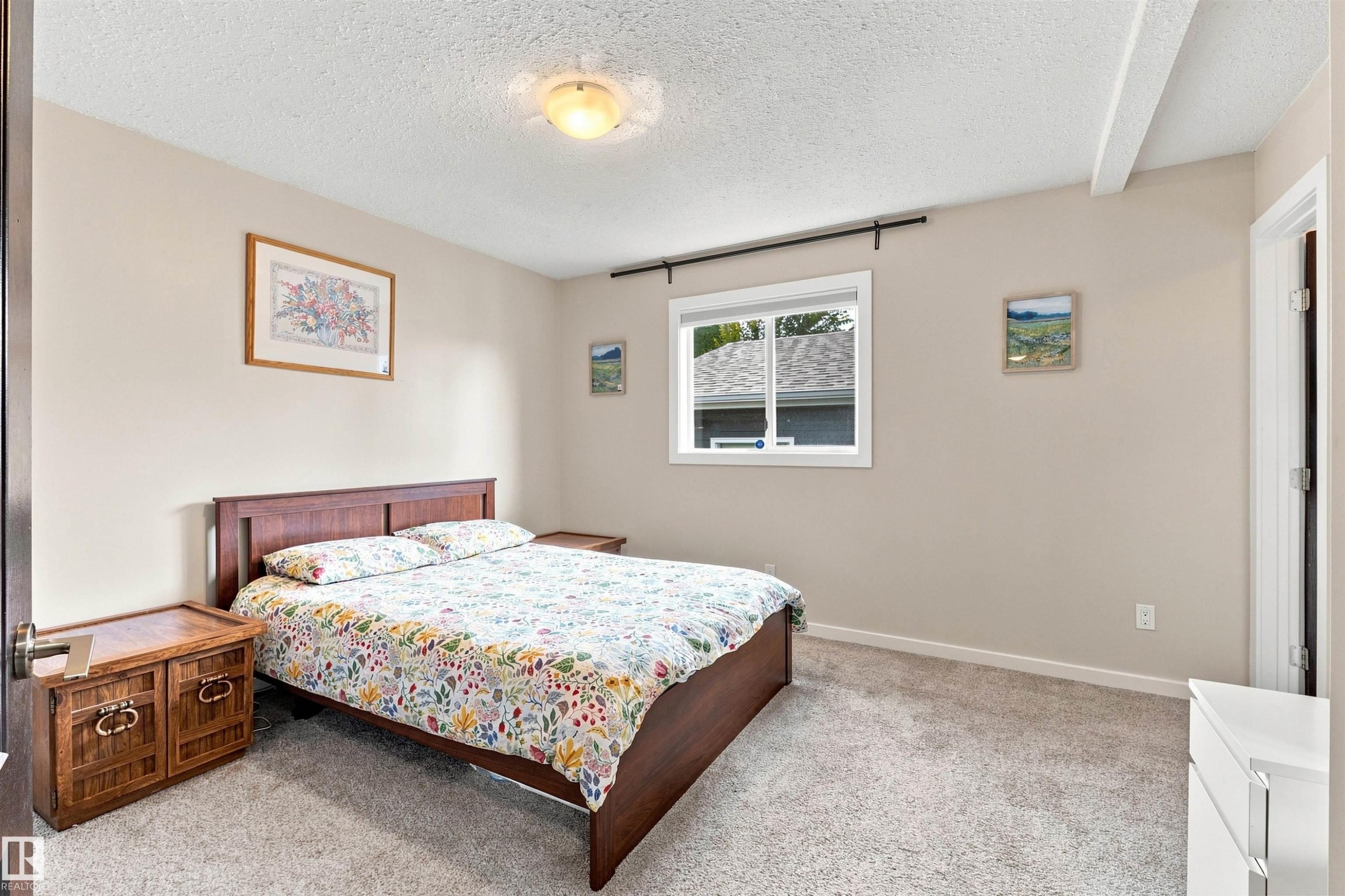 7407 187 Street Nw, Edmonton, AB - Indoor Photo Showing Bedroom