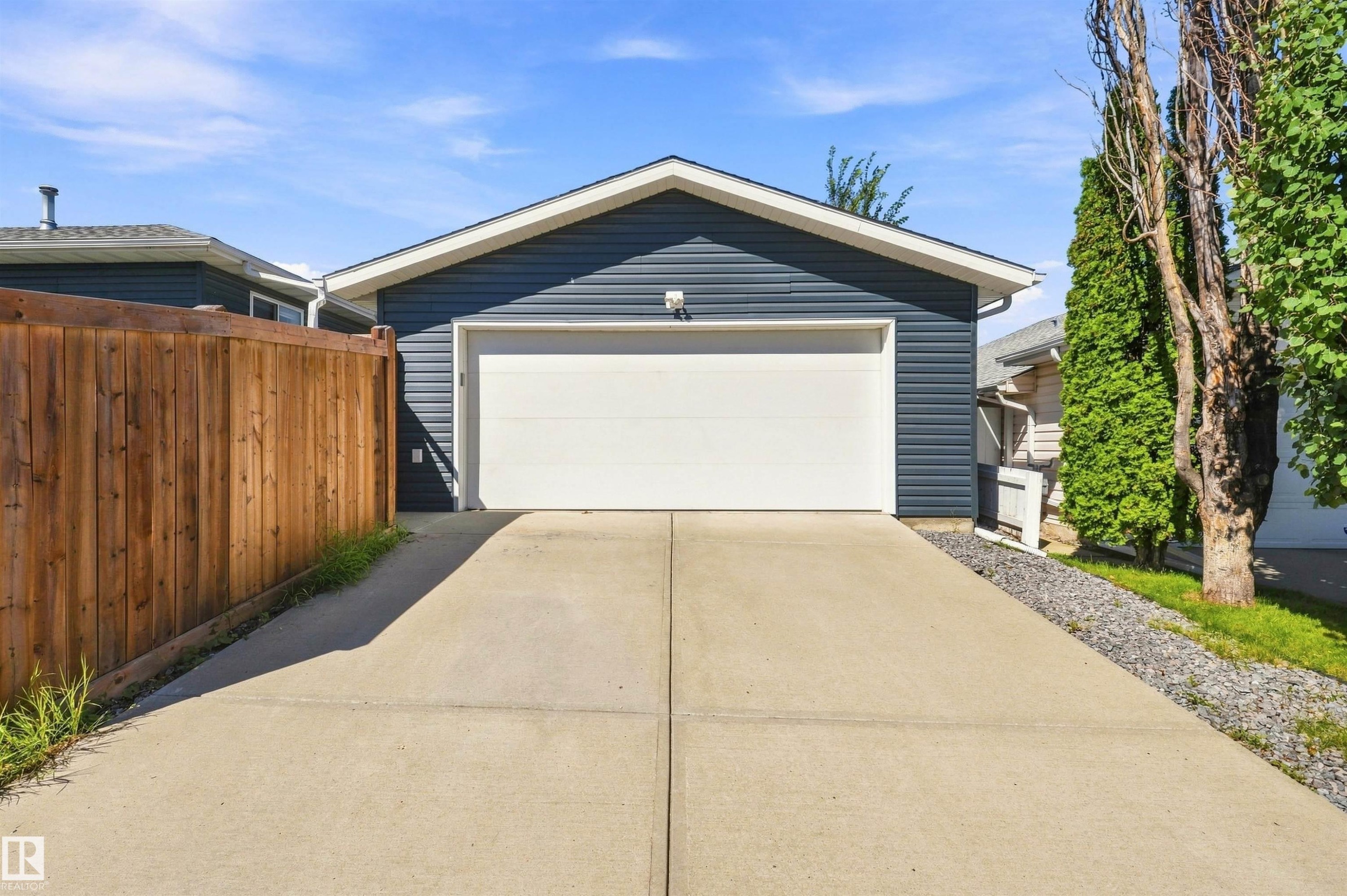 7407 187 Street Nw, Edmonton, AB - Outdoor With Exterior