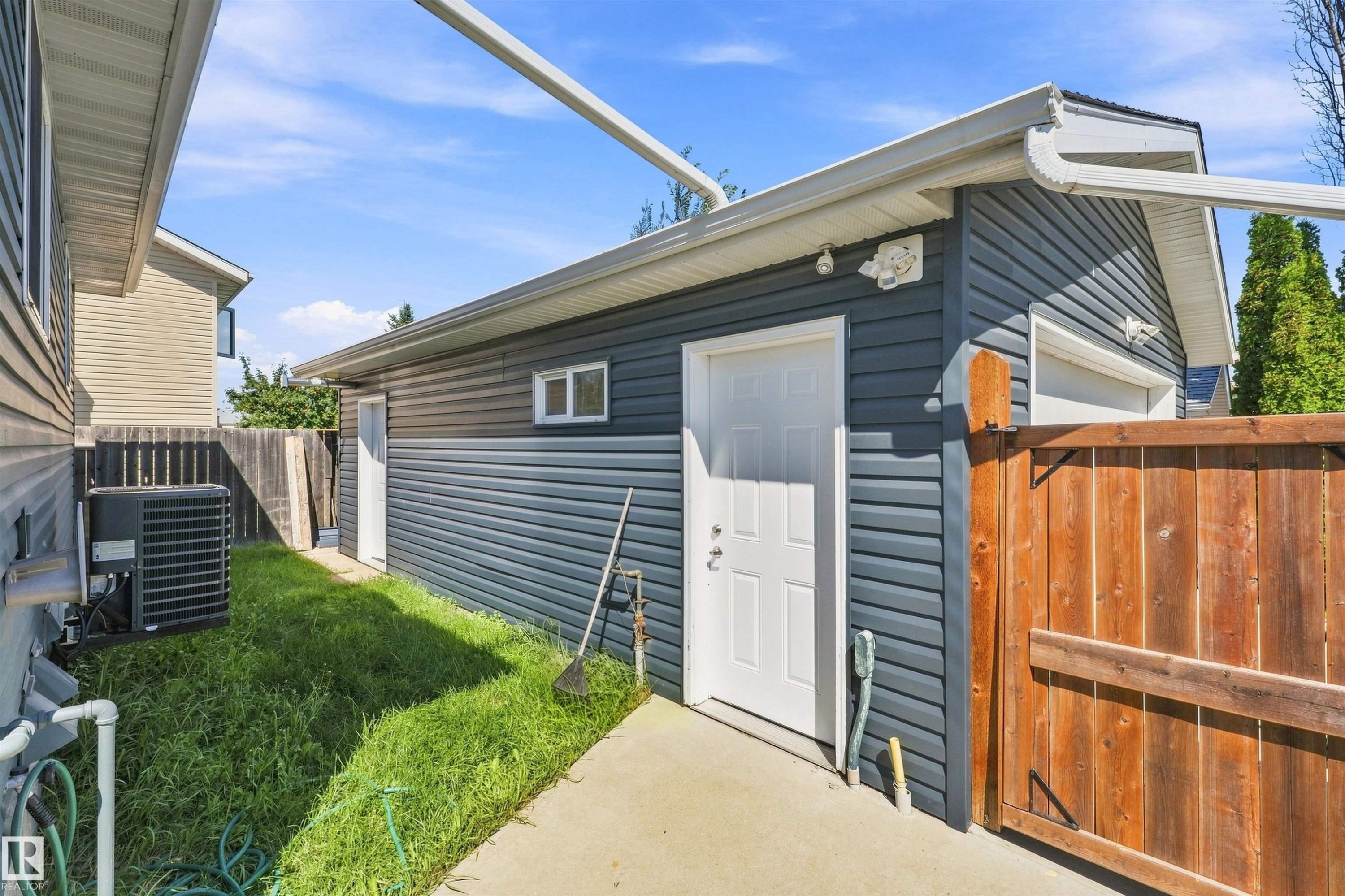 7407 187 Street Nw, Edmonton, AB - Outdoor With Exterior
