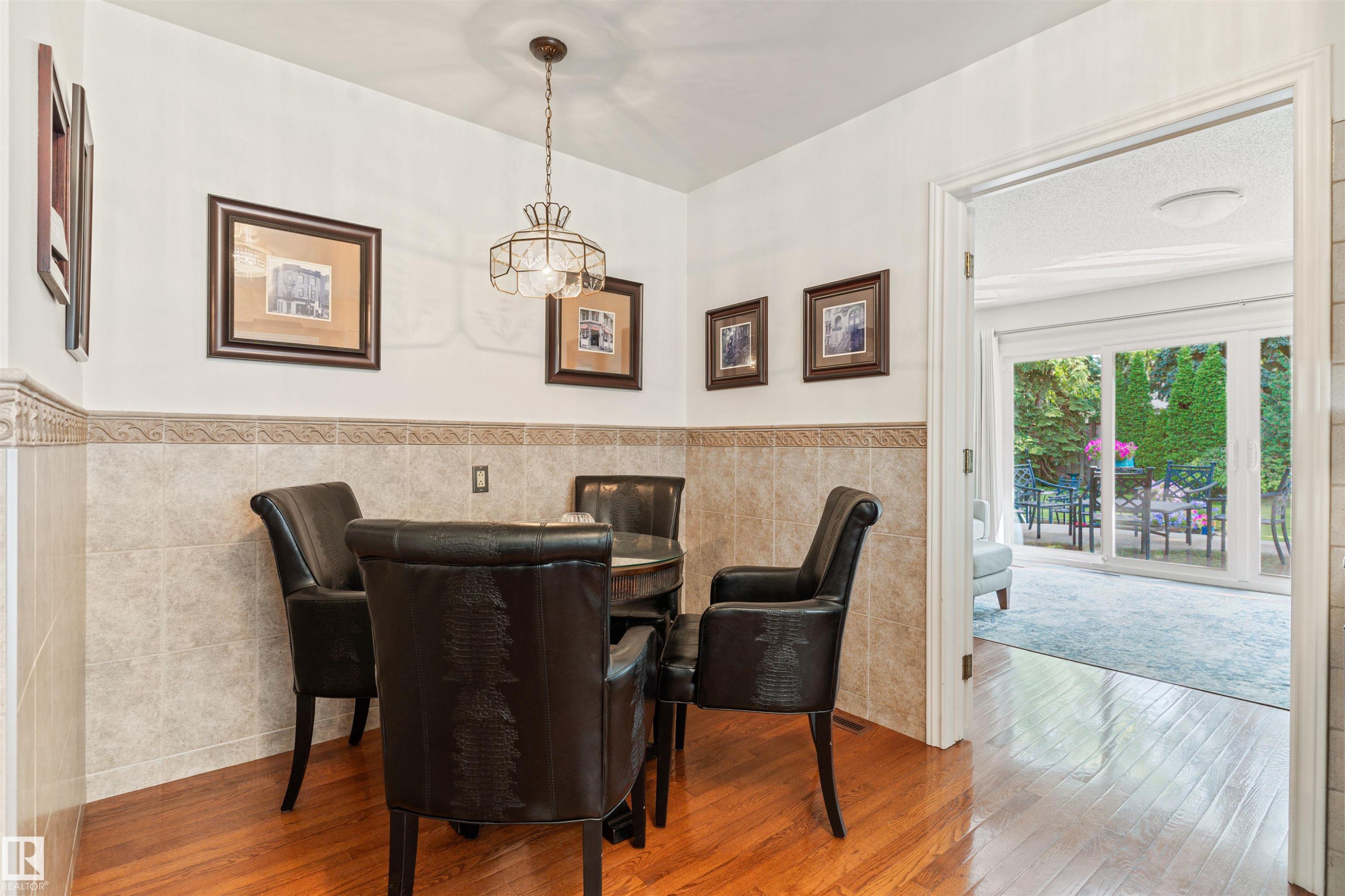 7 Quesnell Crescent Nw, Edmonton, AB - Indoor