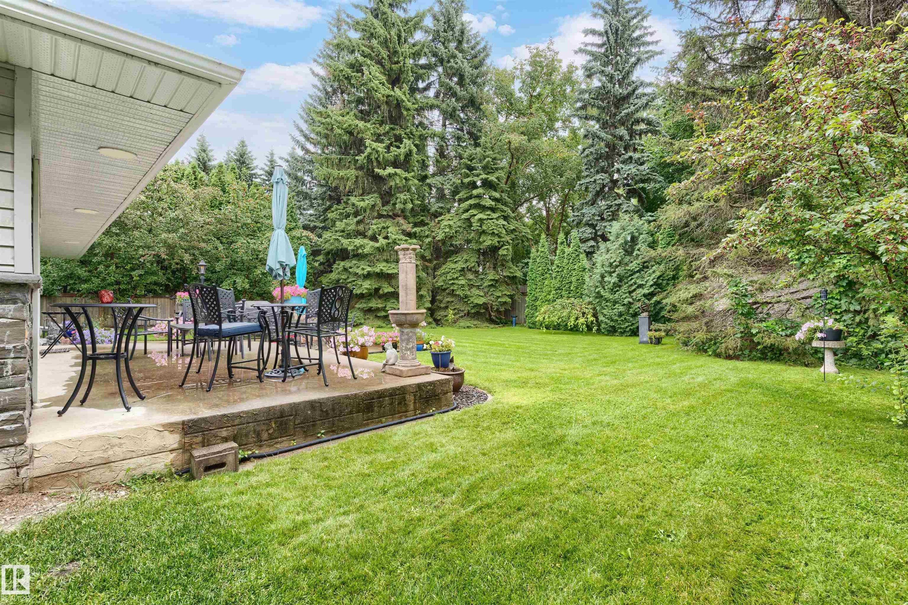 7 Quesnell Crescent Nw, Edmonton, AB - Outdoor With Deck Patio Veranda