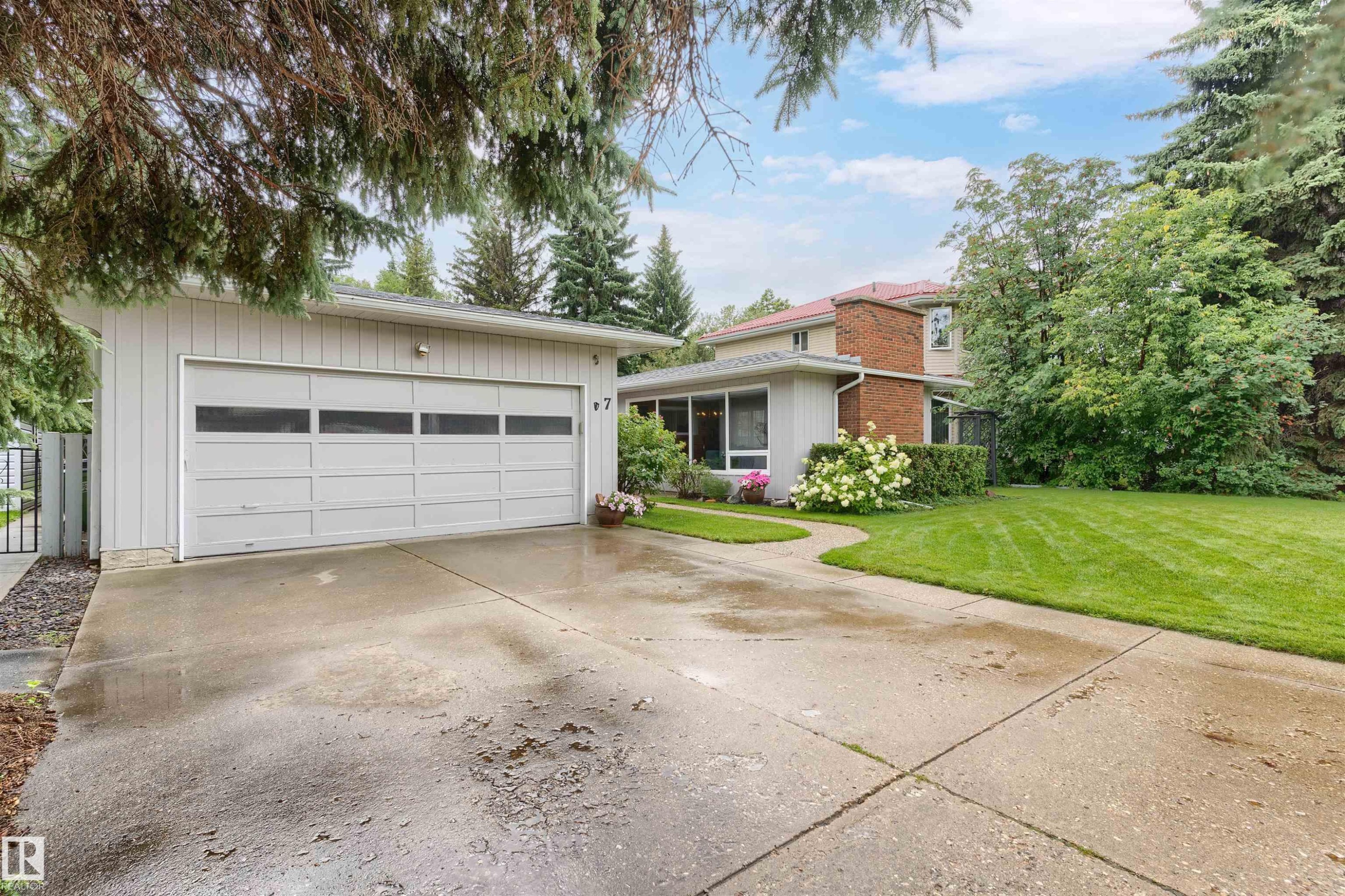 7 Quesnell Crescent Nw, Edmonton, AB - Outdoor