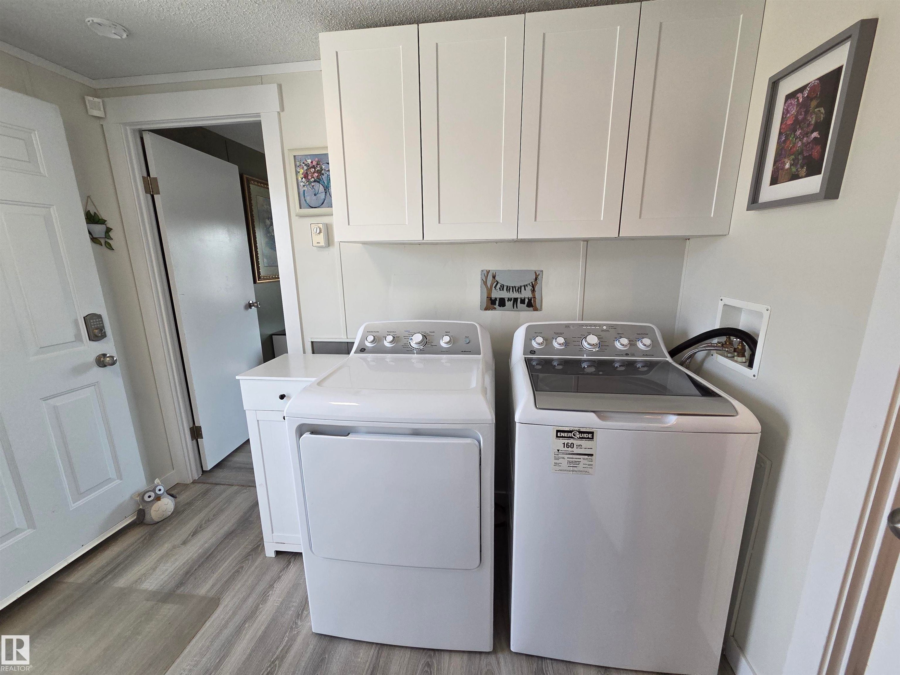 10 Midland Road, Millet, AB - Indoor Photo Showing Laundry Room