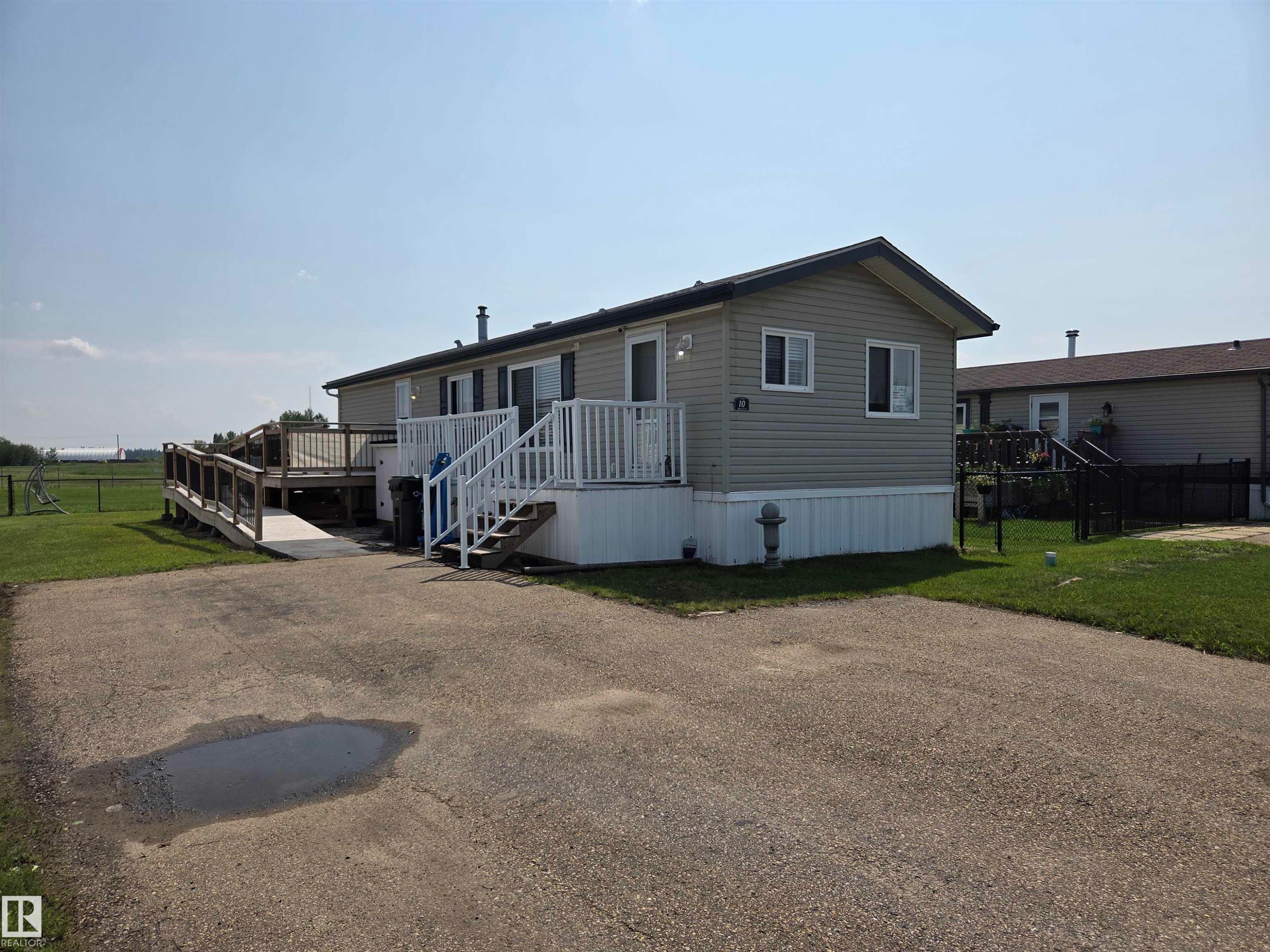 10 Midland Road, Millet, AB - Outdoor