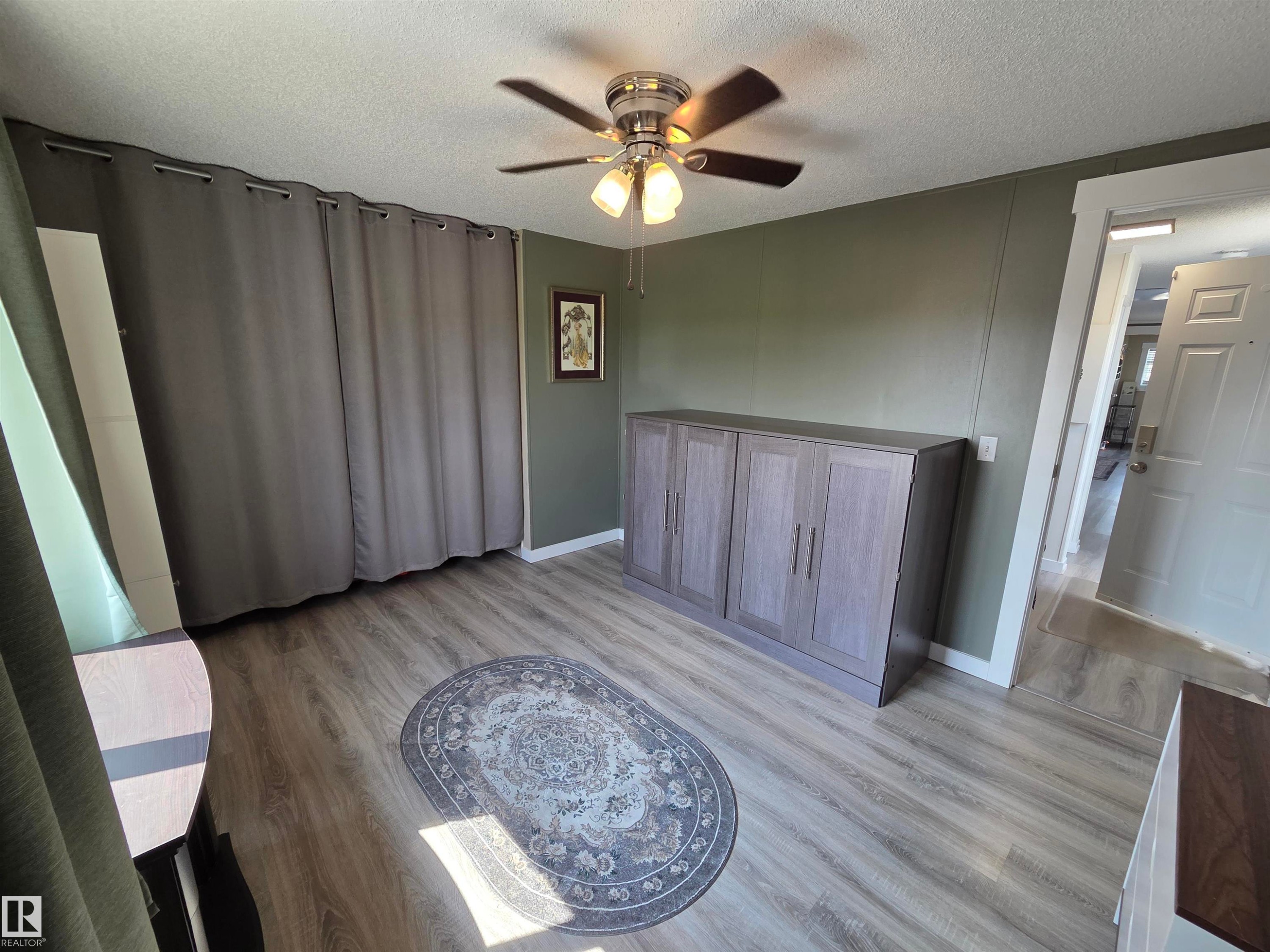 10 Midland Road, Millet, AB - Indoor Photo Showing Other Room