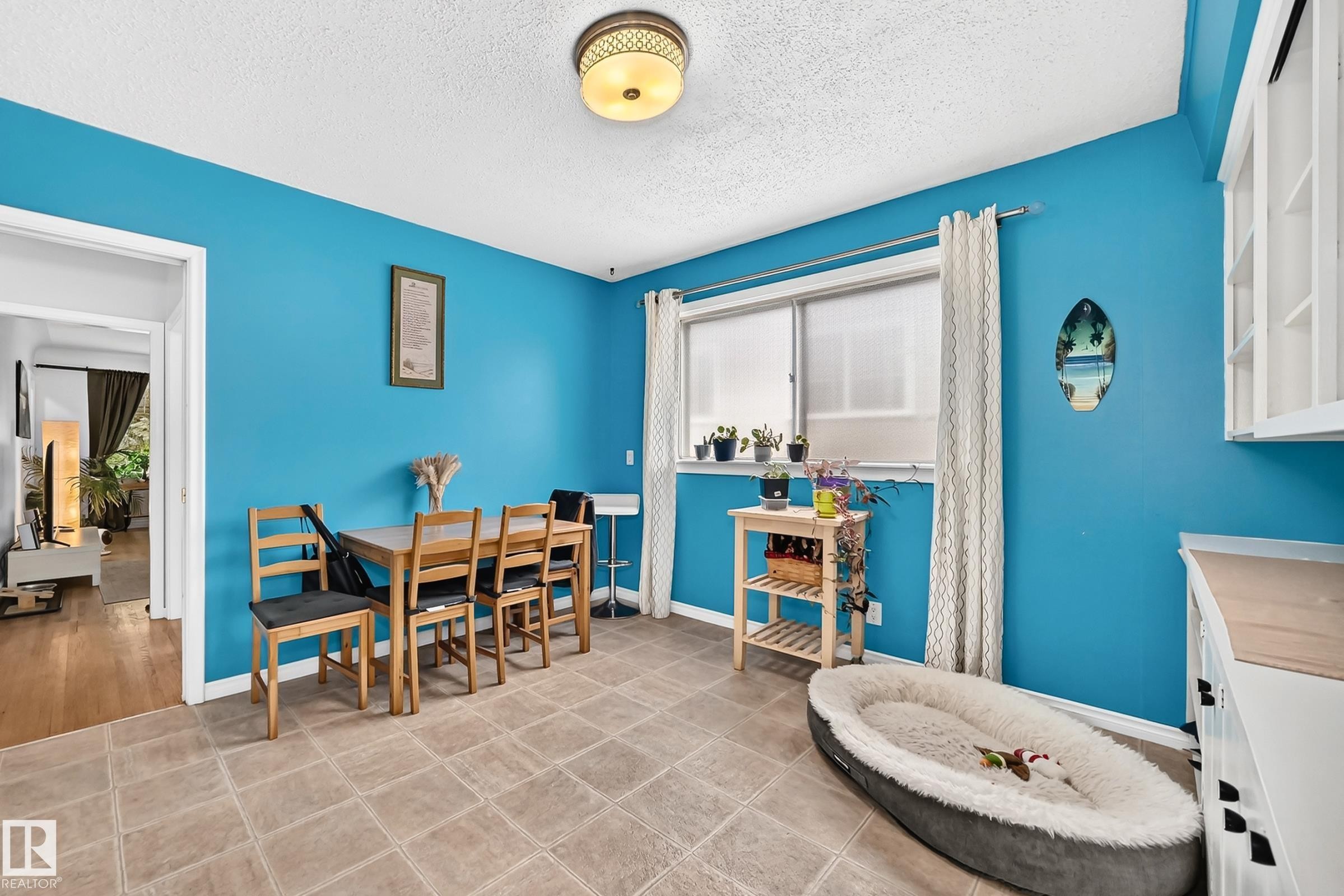 12405 126 Street Nw, Edmonton, AB - Indoor Photo Showing Dining Room