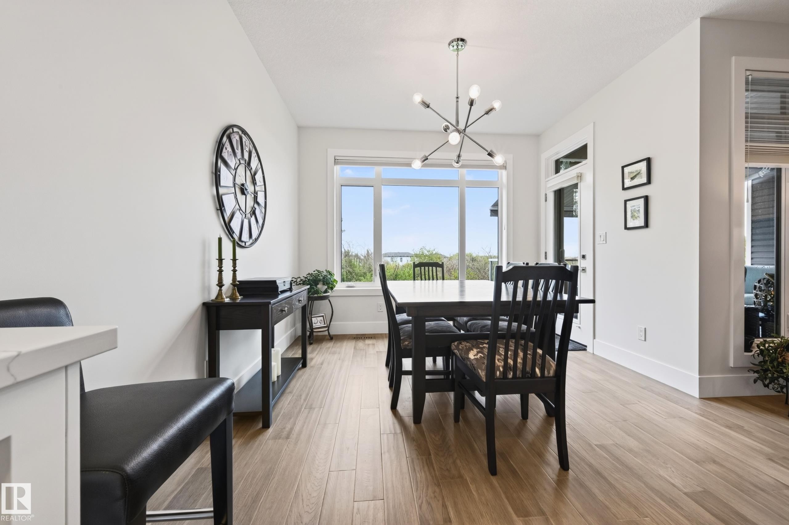 91 Harvest Crescent, Ardrossan, AB - Indoor Photo Showing Dining Room